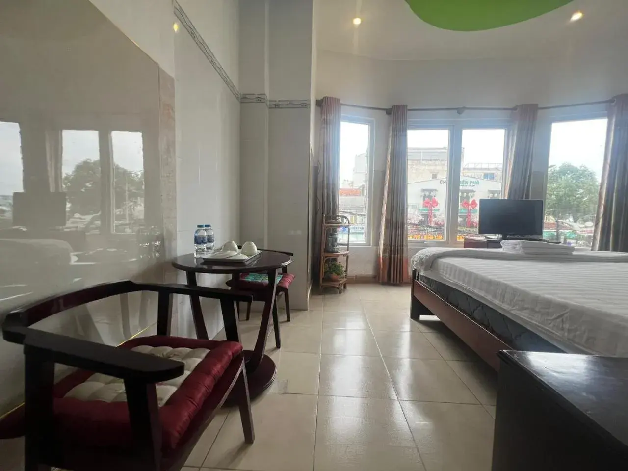 Bed in Kim Long Hotel Bed in Kim Long Hotel