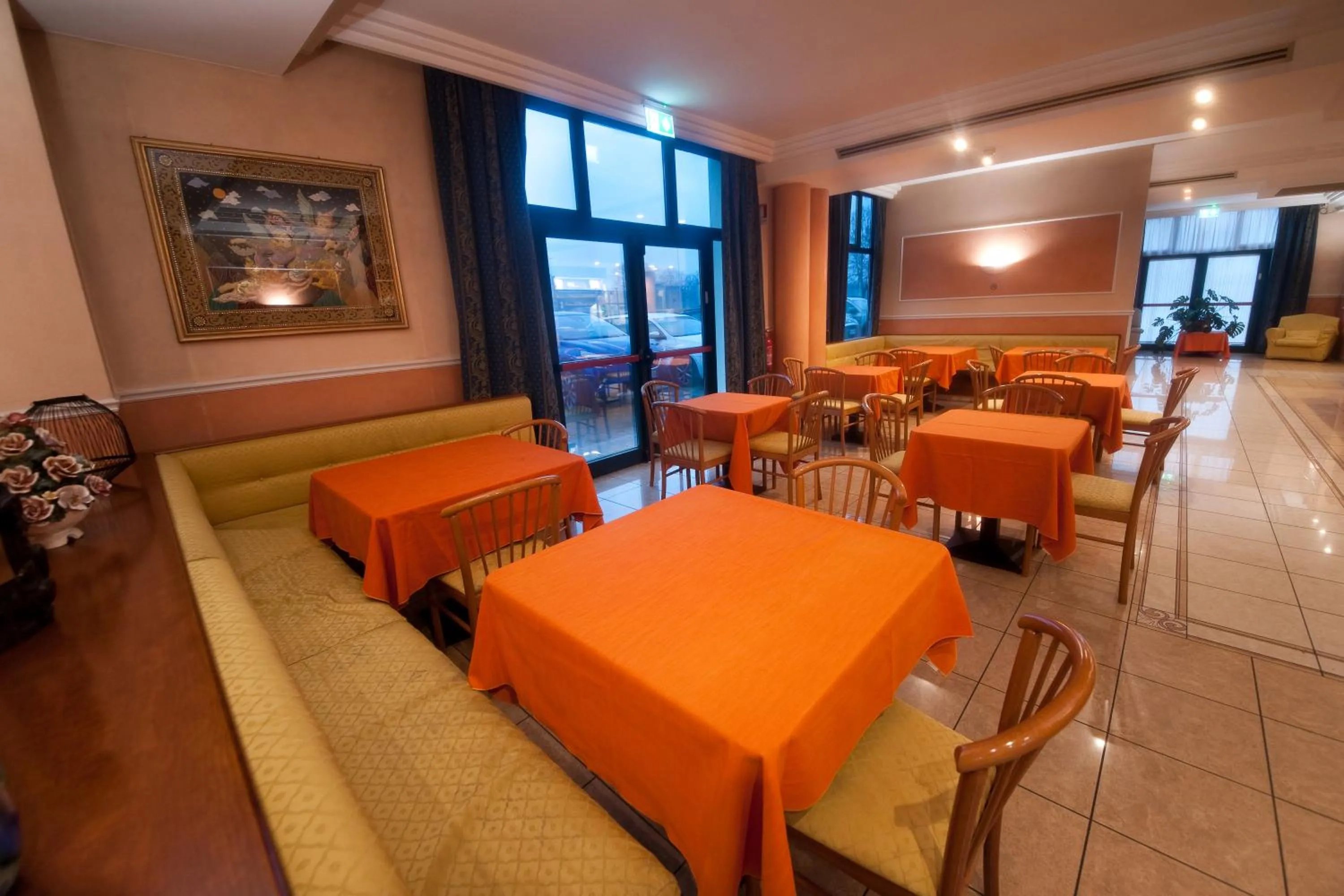 Communal lounge/ TV room in Hotel Le Sorgenti