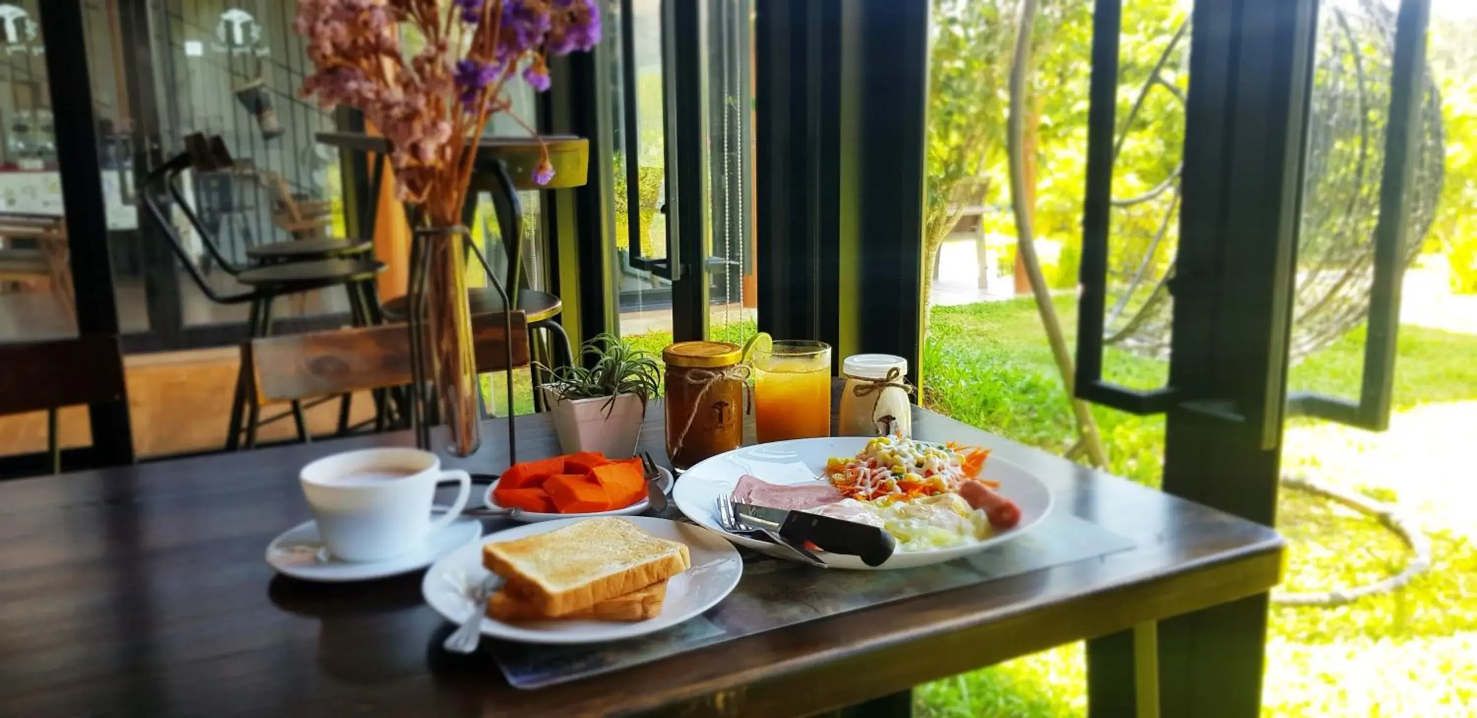 Food in Hug Jang Loei Garden & Resort Food in Hug Jang Loei Garden & Resort