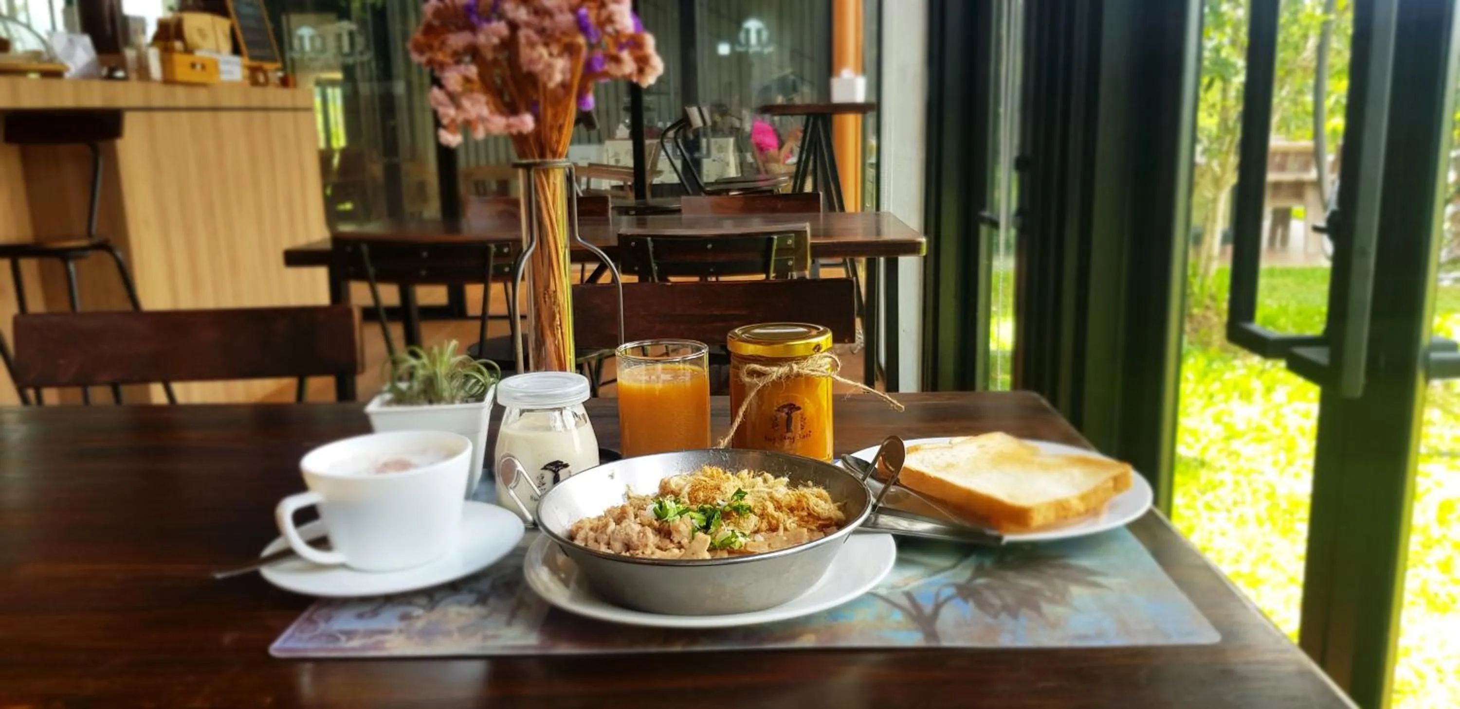 Food in Hug Jang Loei Garden & Resort