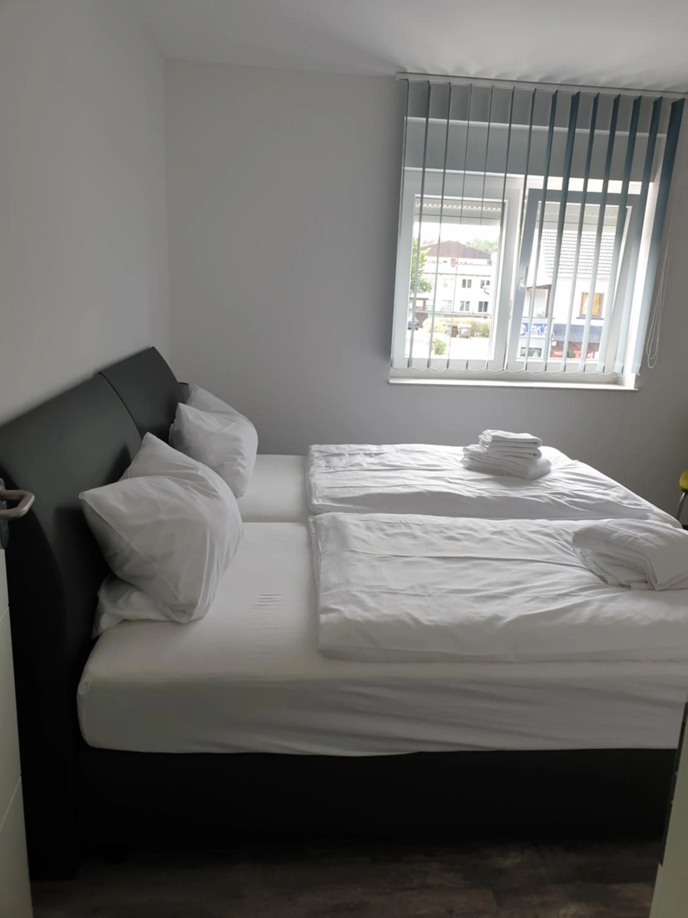 Photo of the whole room, Bed in ANJA'S motel