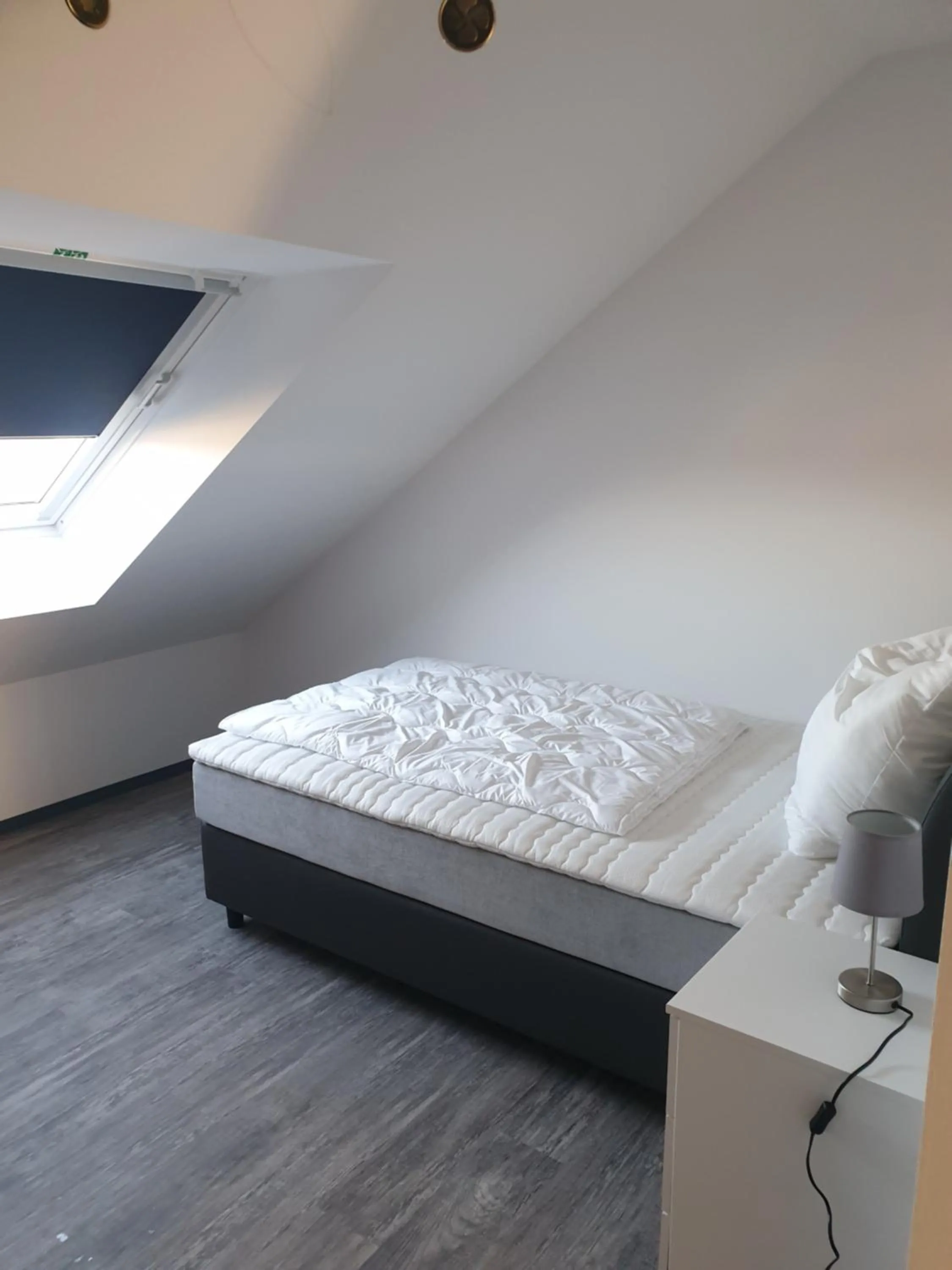 Property building, Bed in ANJA'S motel