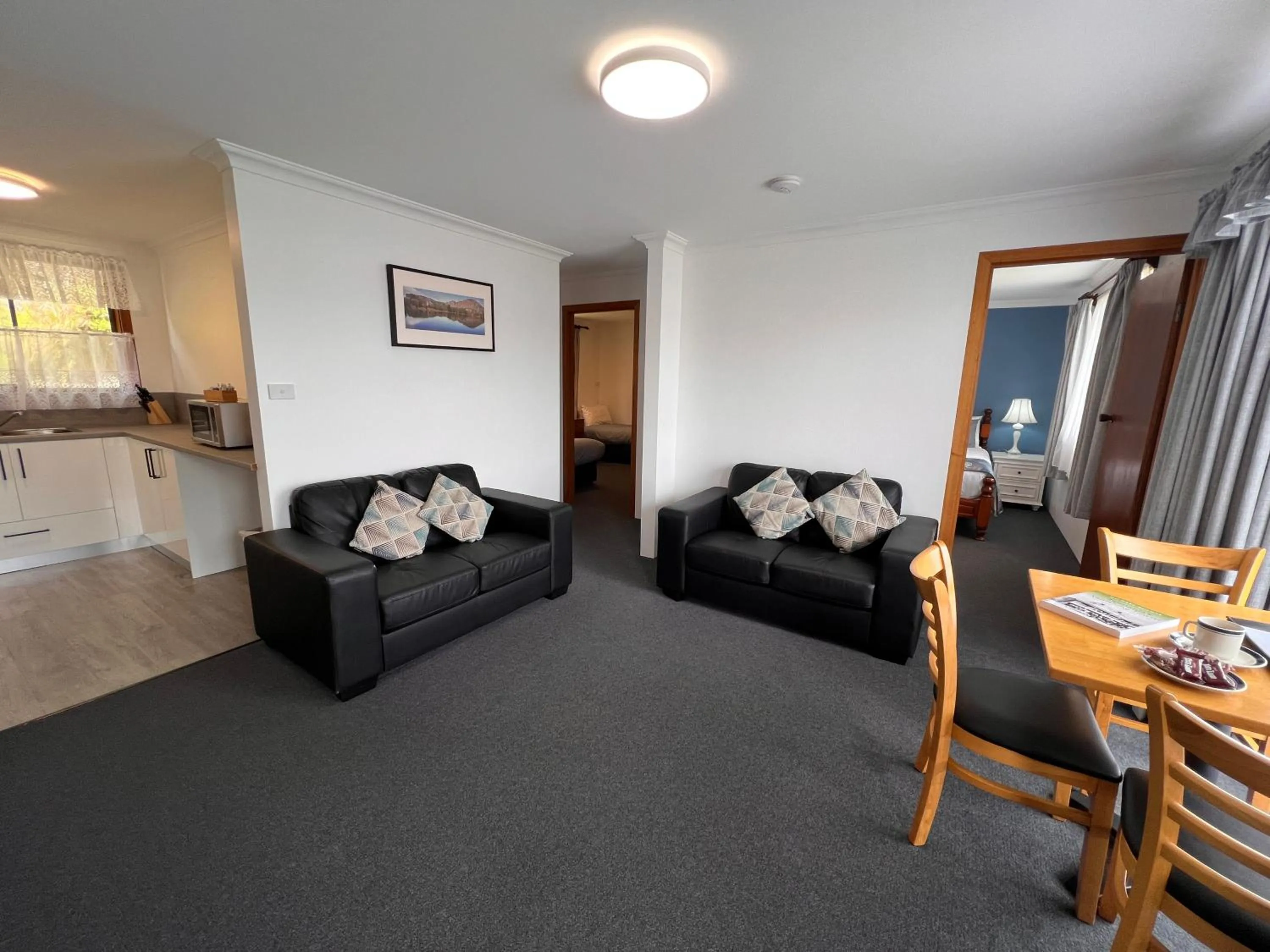 Living room in Regatta Point Tavern & Holiday Villas