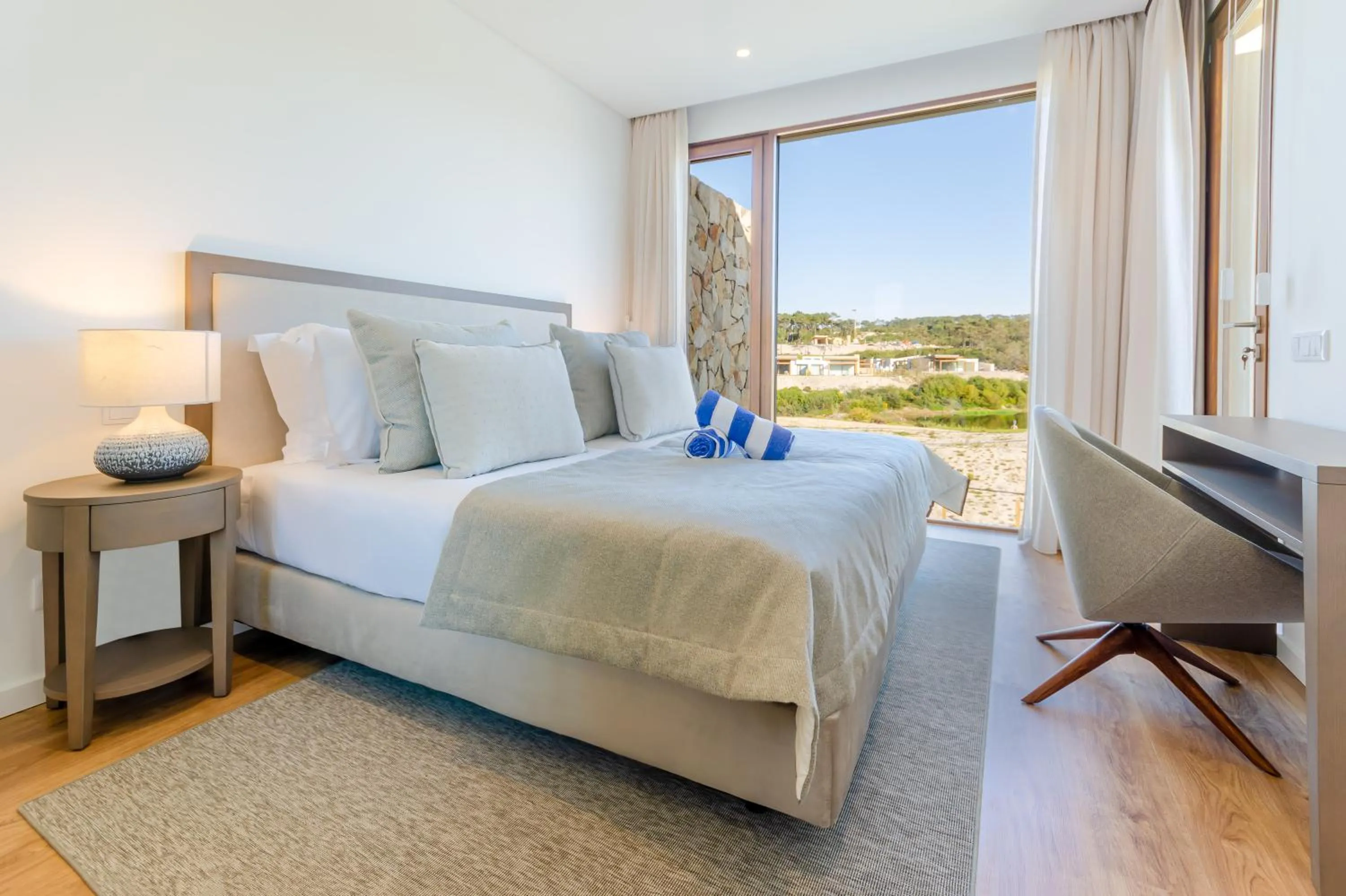 Bed in West Cliffs Ocean and Golf Resort