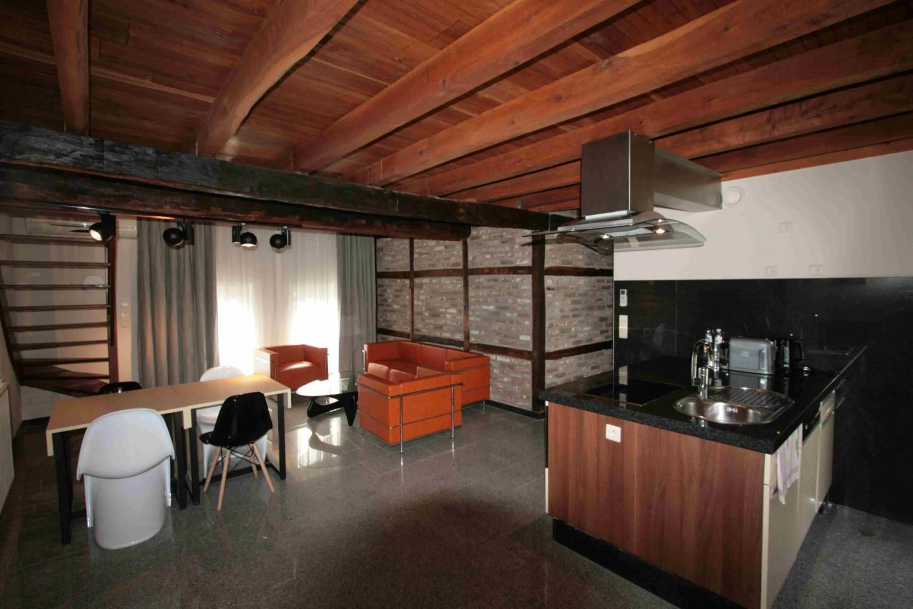 Two-Bedroom Apartment in Amosa Liège City Centre Apart Regence 10
