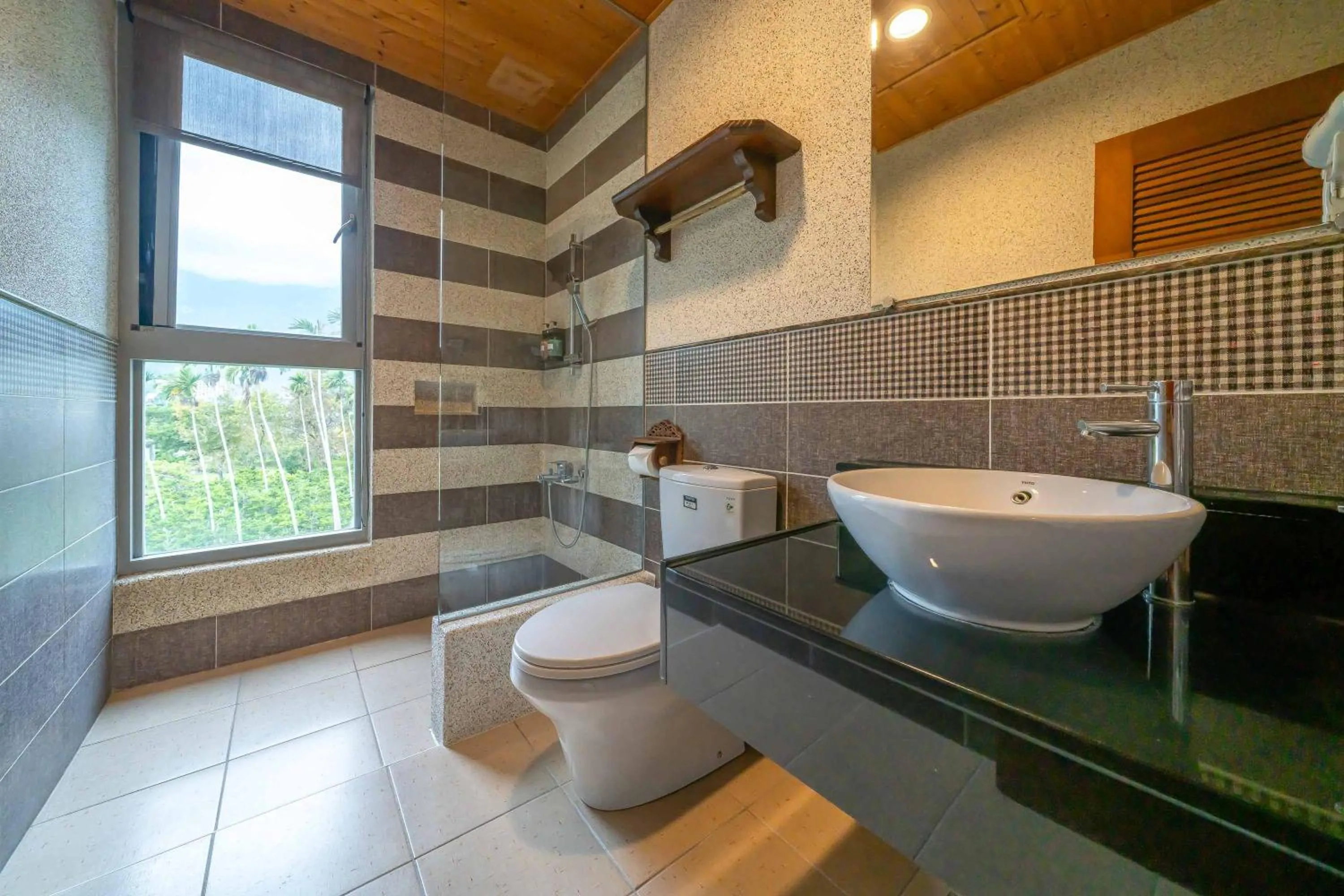 美麗晨曦民宿-附停車位 近慈濟