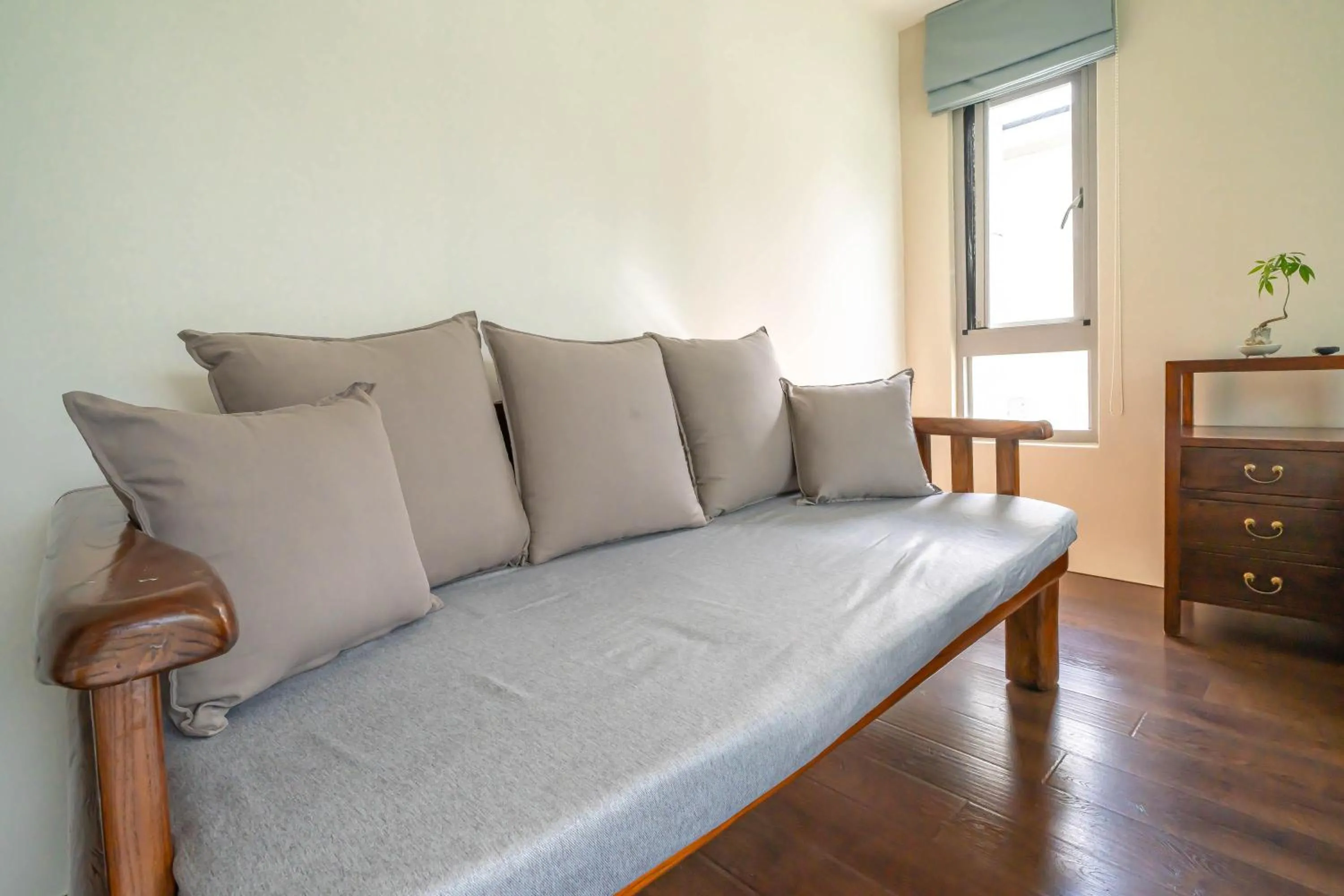 美麗晨曦民宿-附停車位 近慈濟