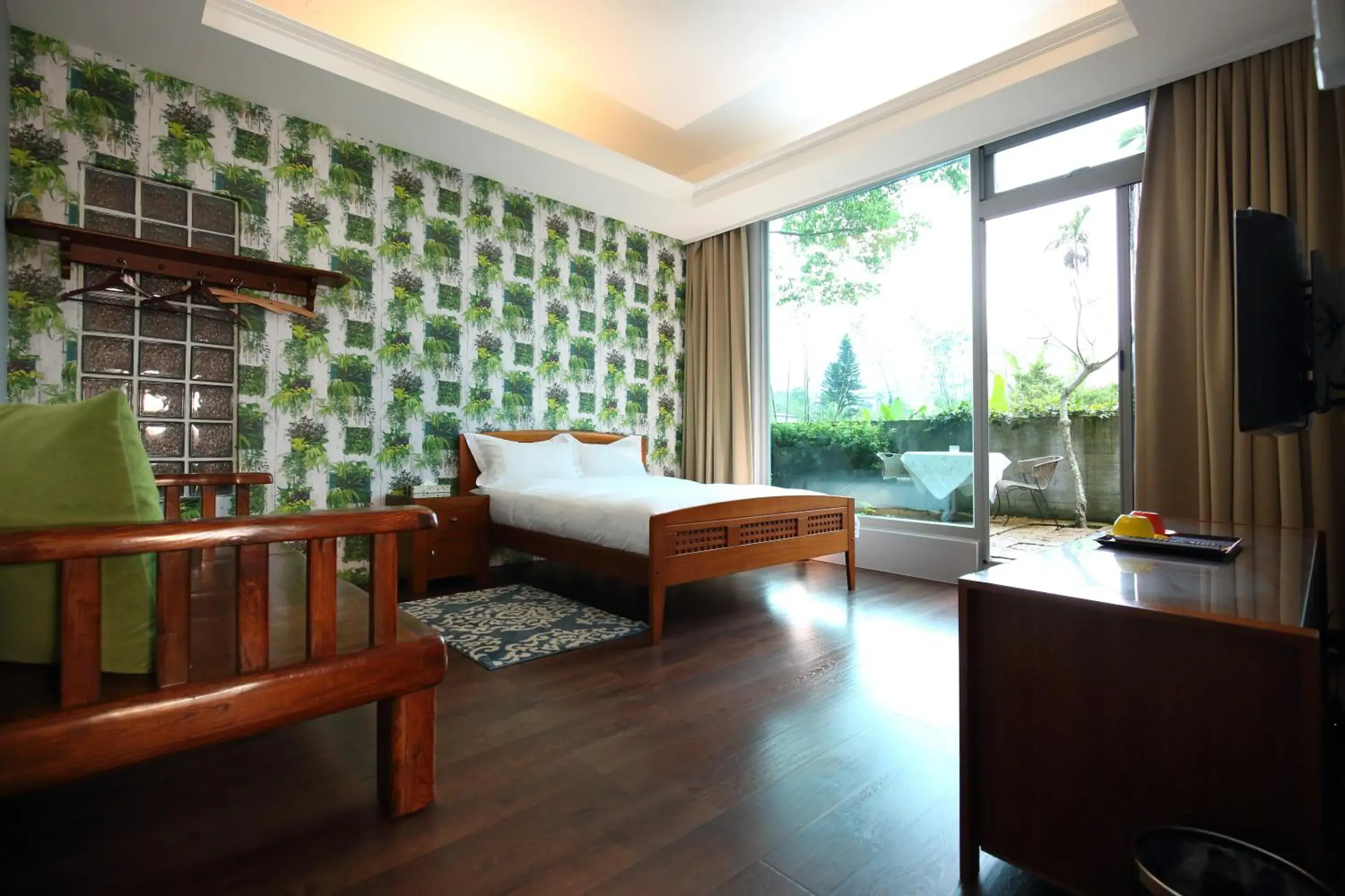 Double Room with Garden in Pretty Sun B&B Double Room with Garden in Pretty Sun B&B