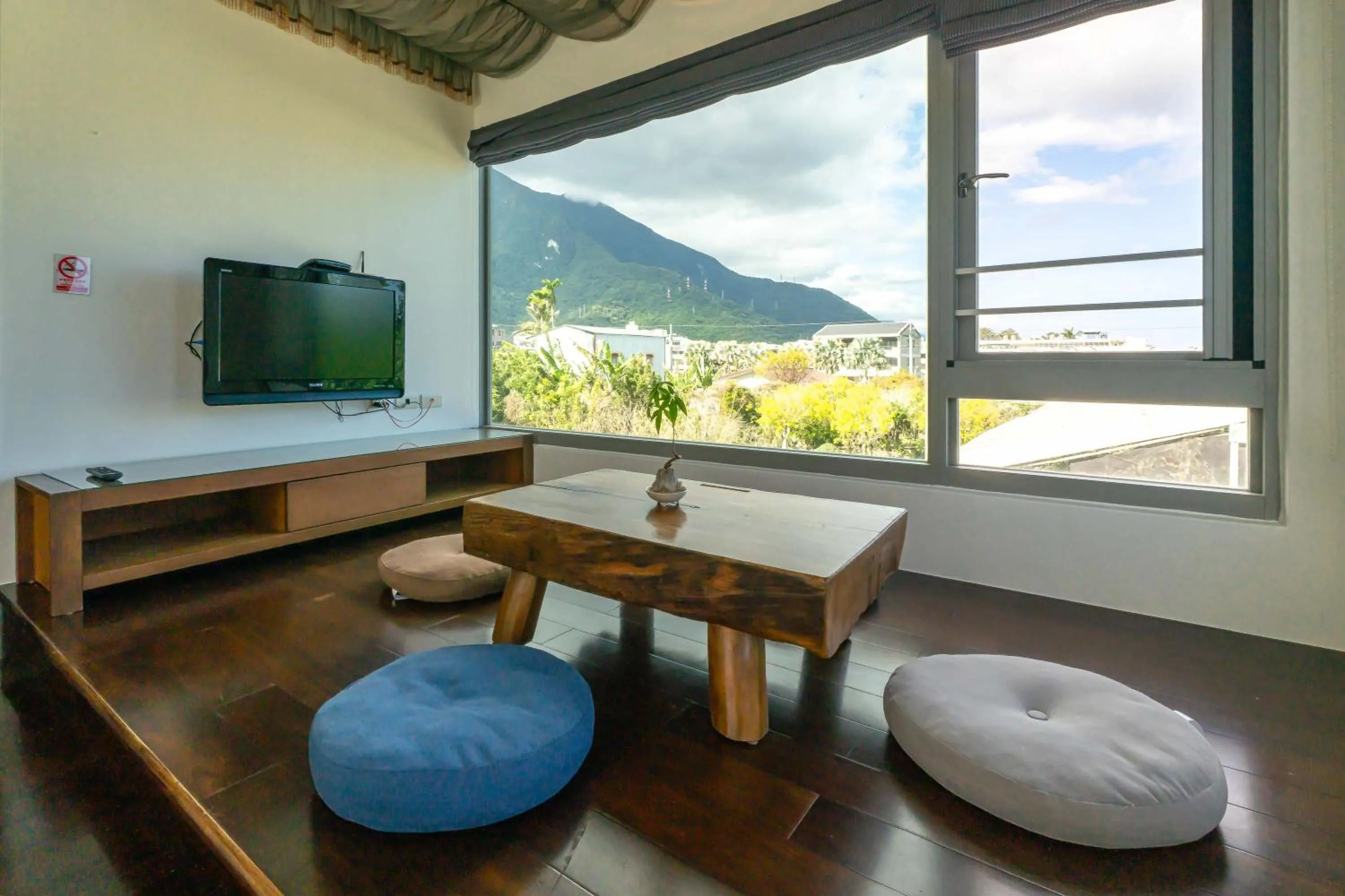 美麗晨曦民宿-附停車位 近慈濟