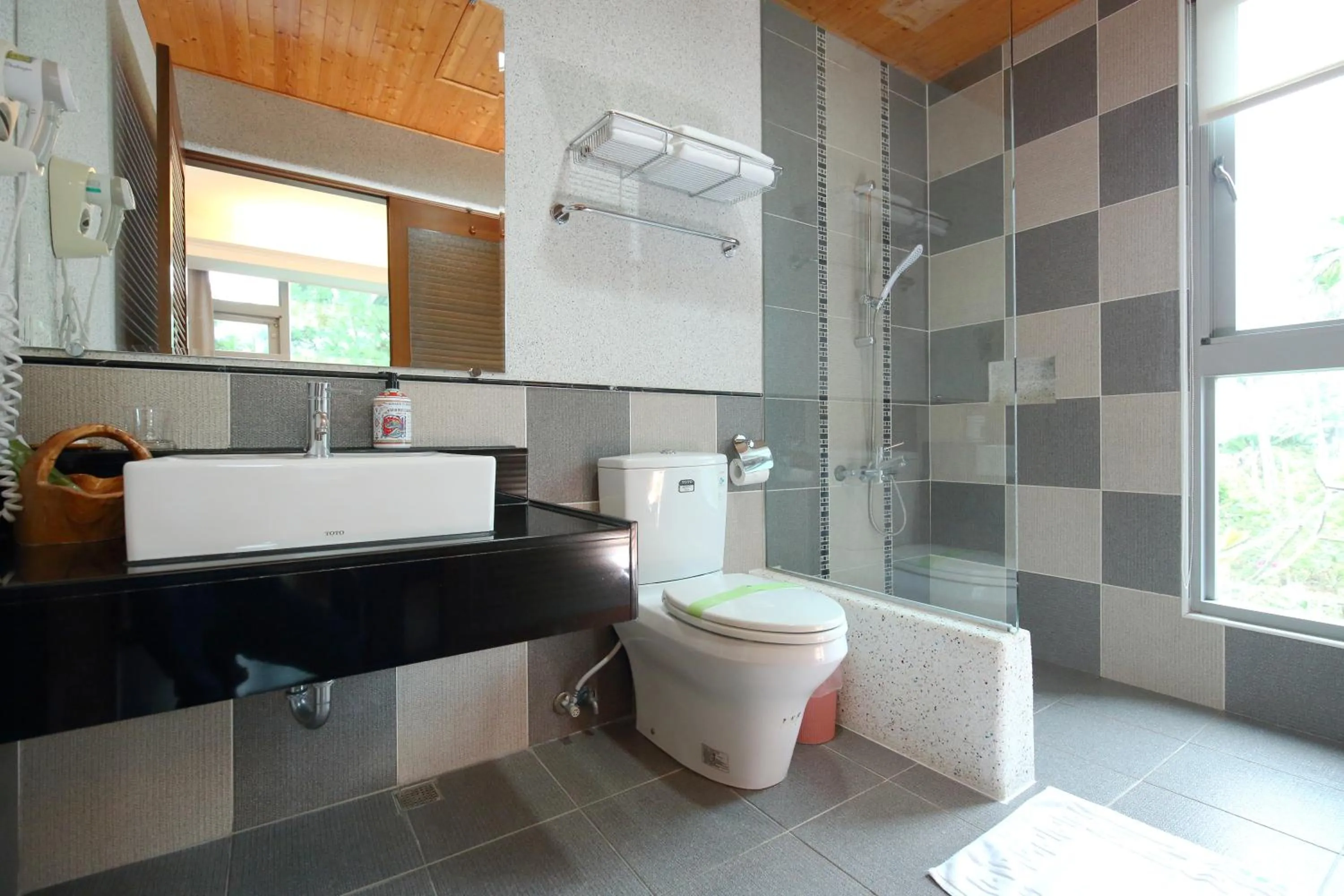 Bathroom in Pretty Sun B&B