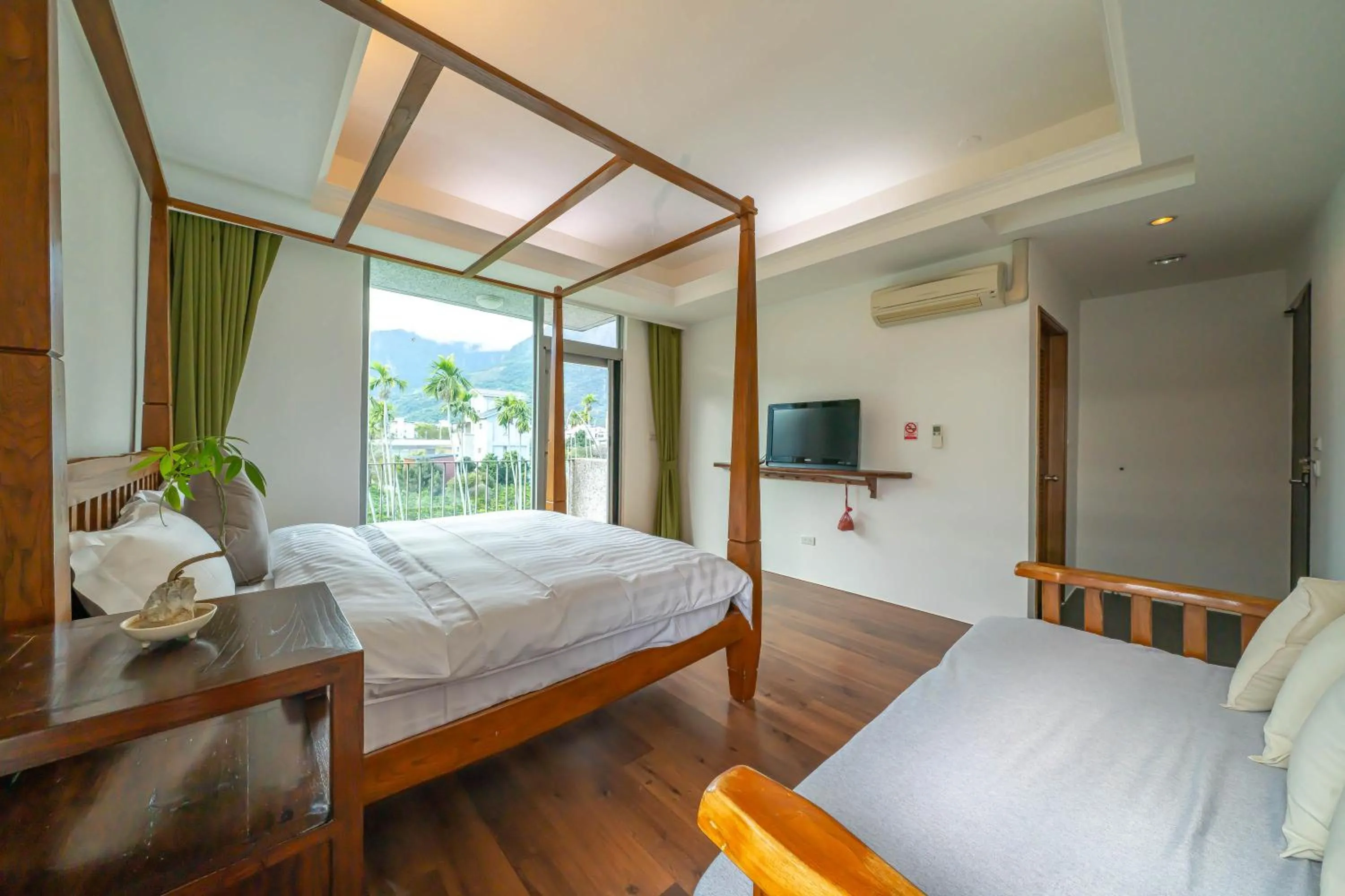 Bed in 美麗晨曦民宿-附停車位 近慈濟