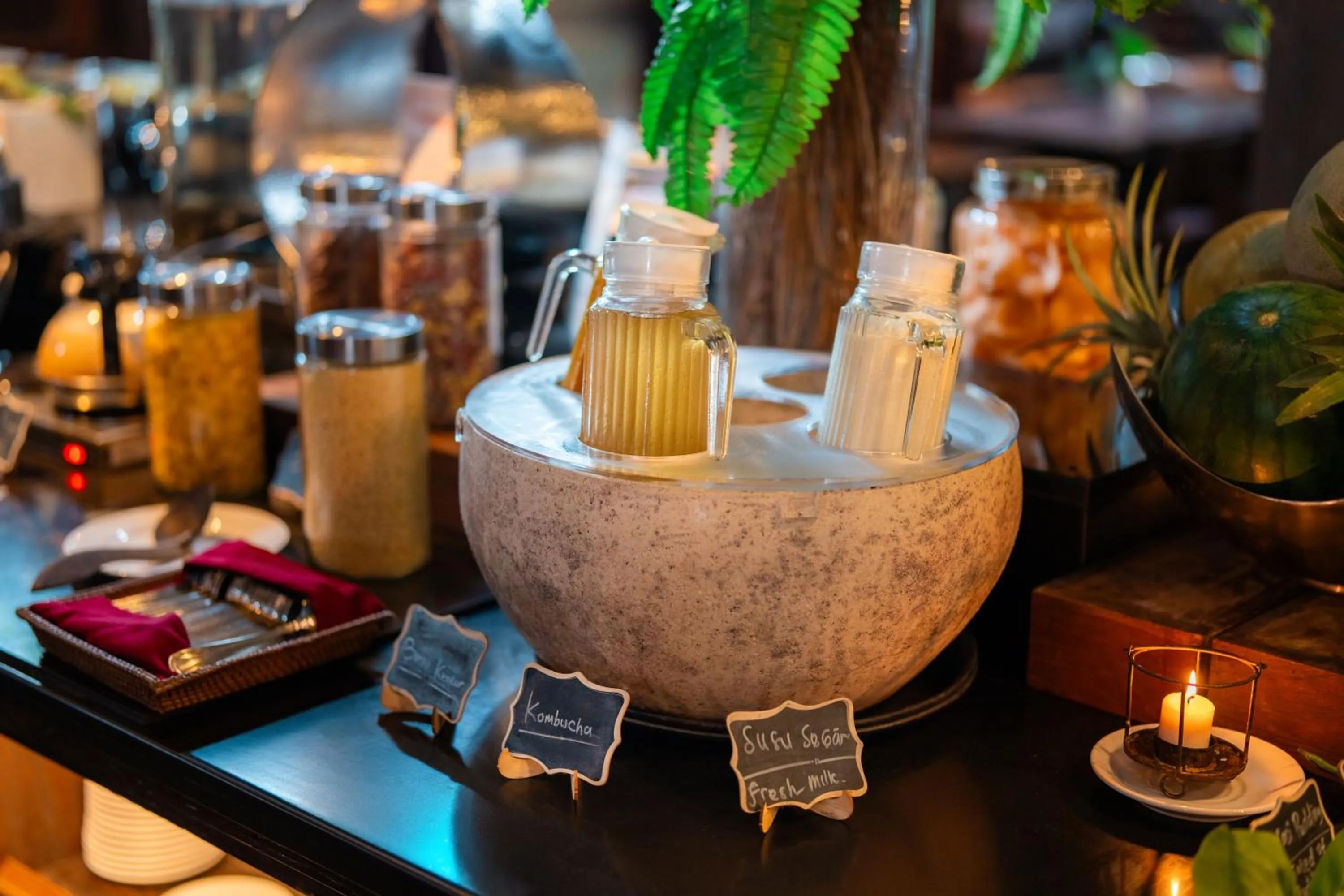 Restaurant/places to eat in Swiss-Belhotel Rainforest