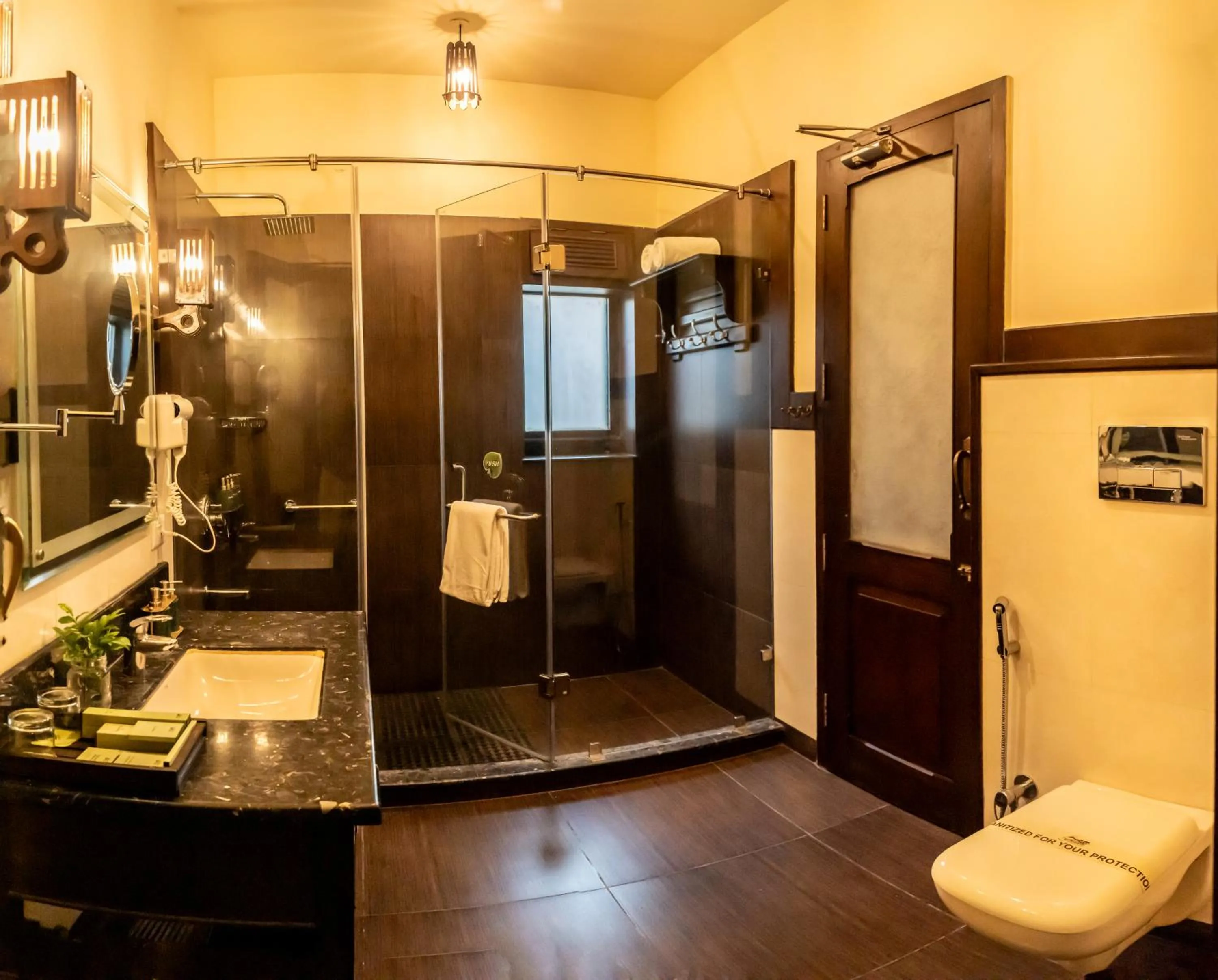 Bathroom in Aahana Resort - Jim Corbett