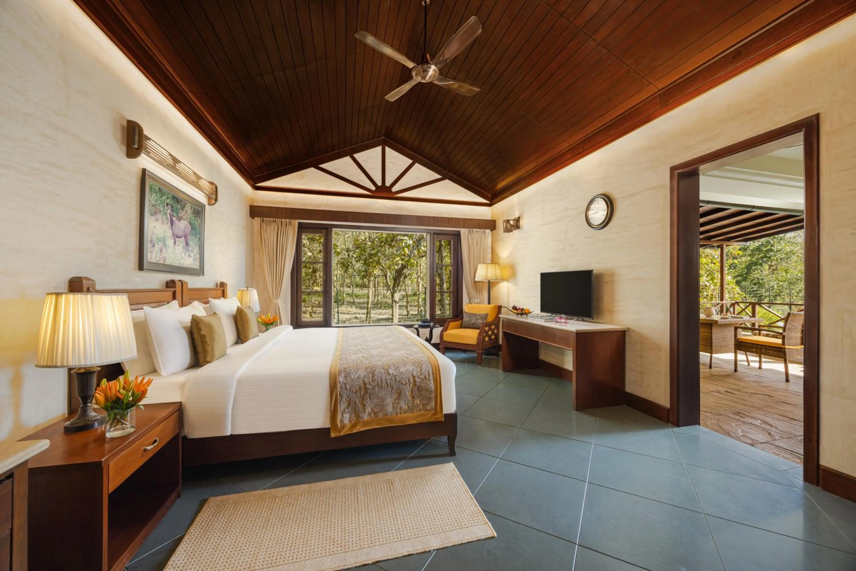 Bed in Aahana Resort - Jim Corbett
