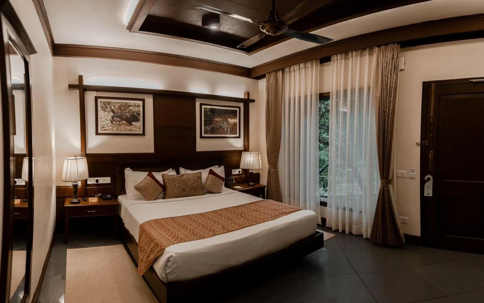 Bed in Aahana Resort - Jim Corbett