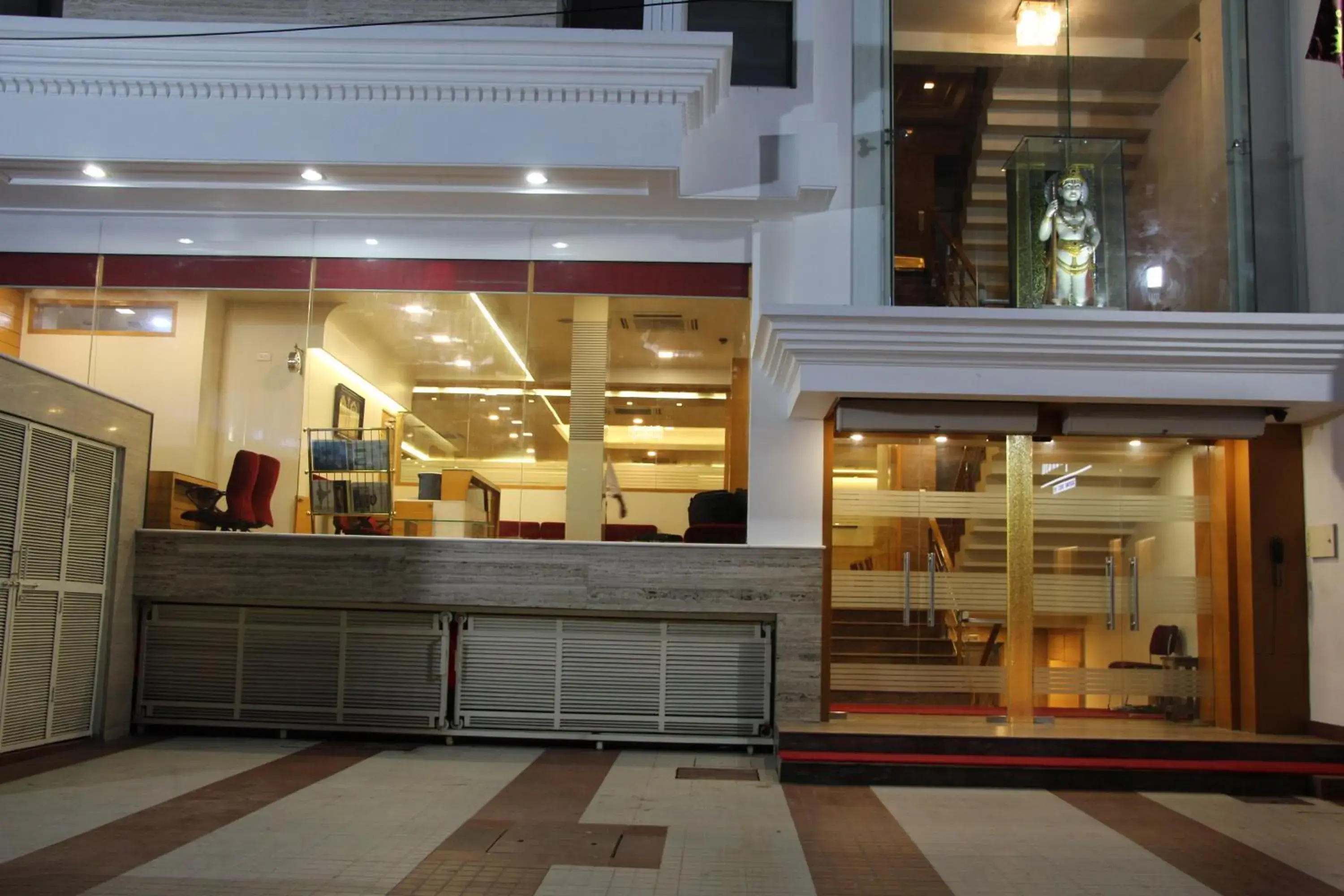 Facade/entrance in Hotel Dasaprakash Facade/entrance in Hotel Dasaprakash