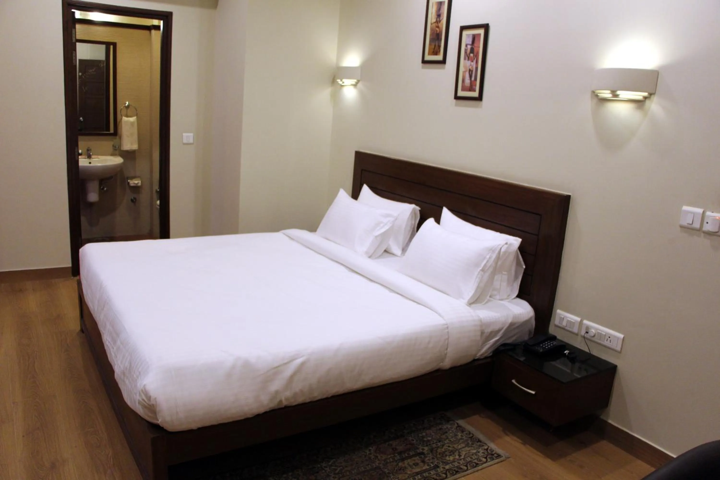 Bed in Hotel Dasaprakash