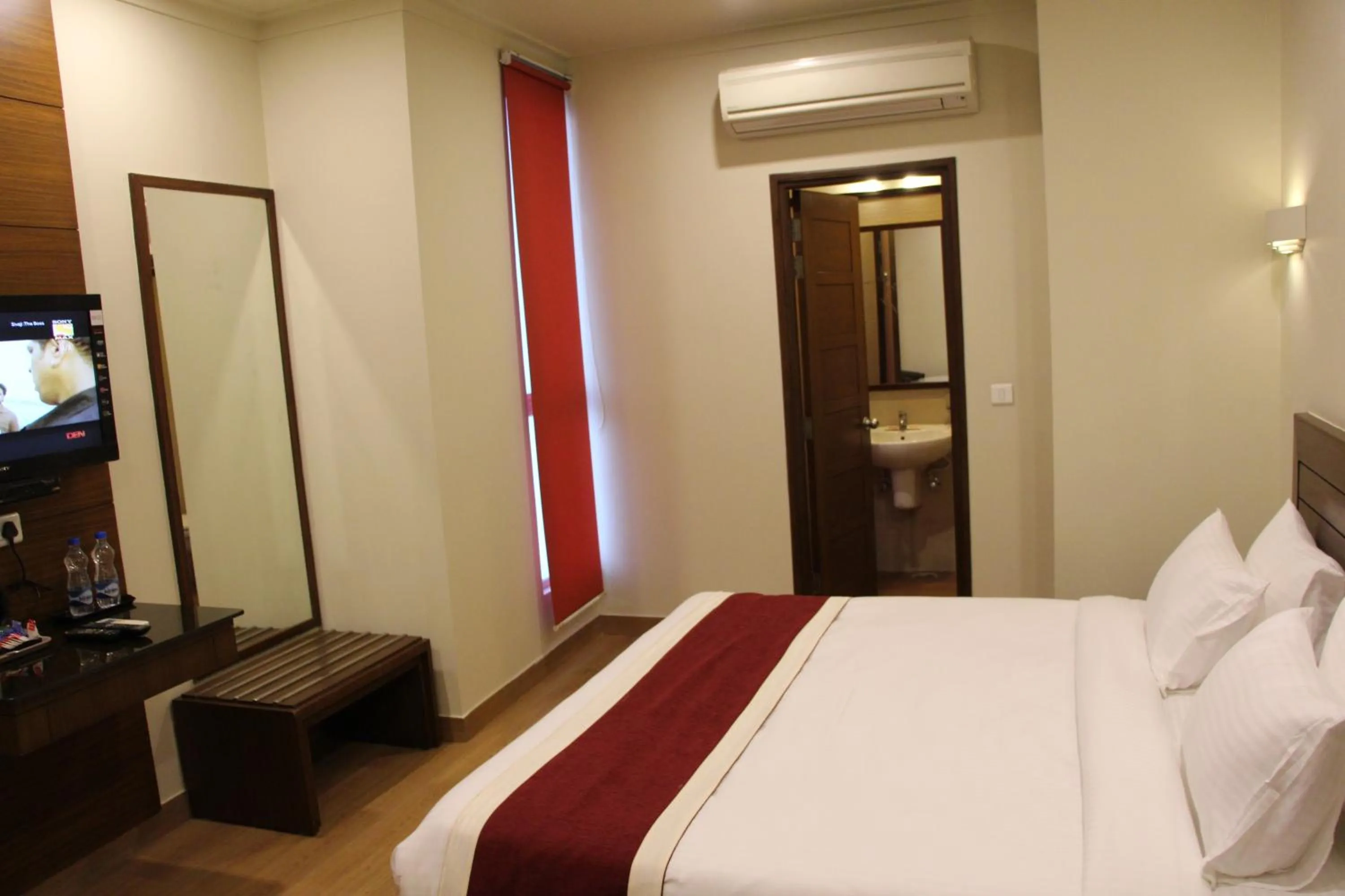 Bed in Hotel Dasaprakash