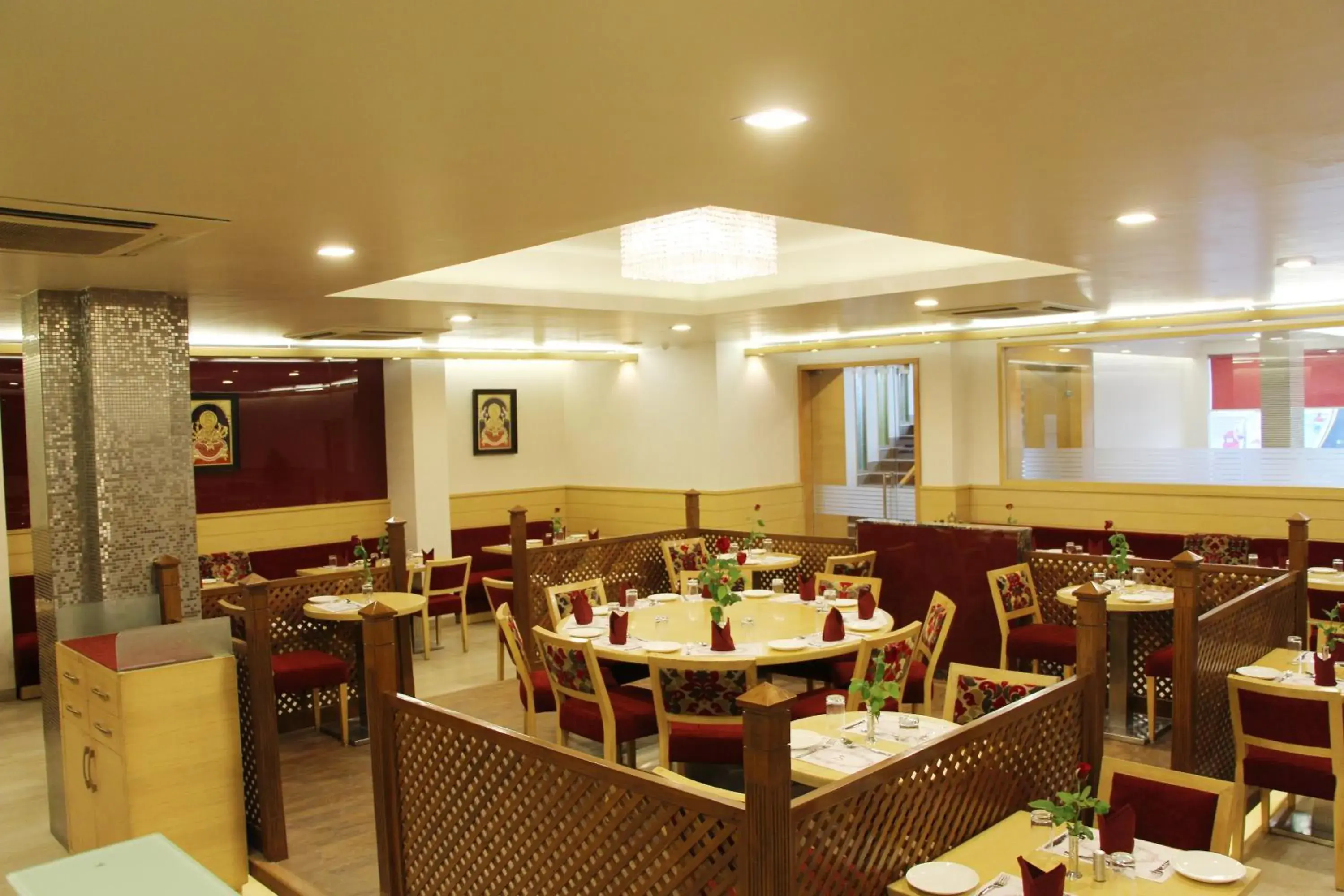 Restaurant/places to eat in Hotel Dasaprakash Restaurant/places to eat in Hotel Dasaprakash