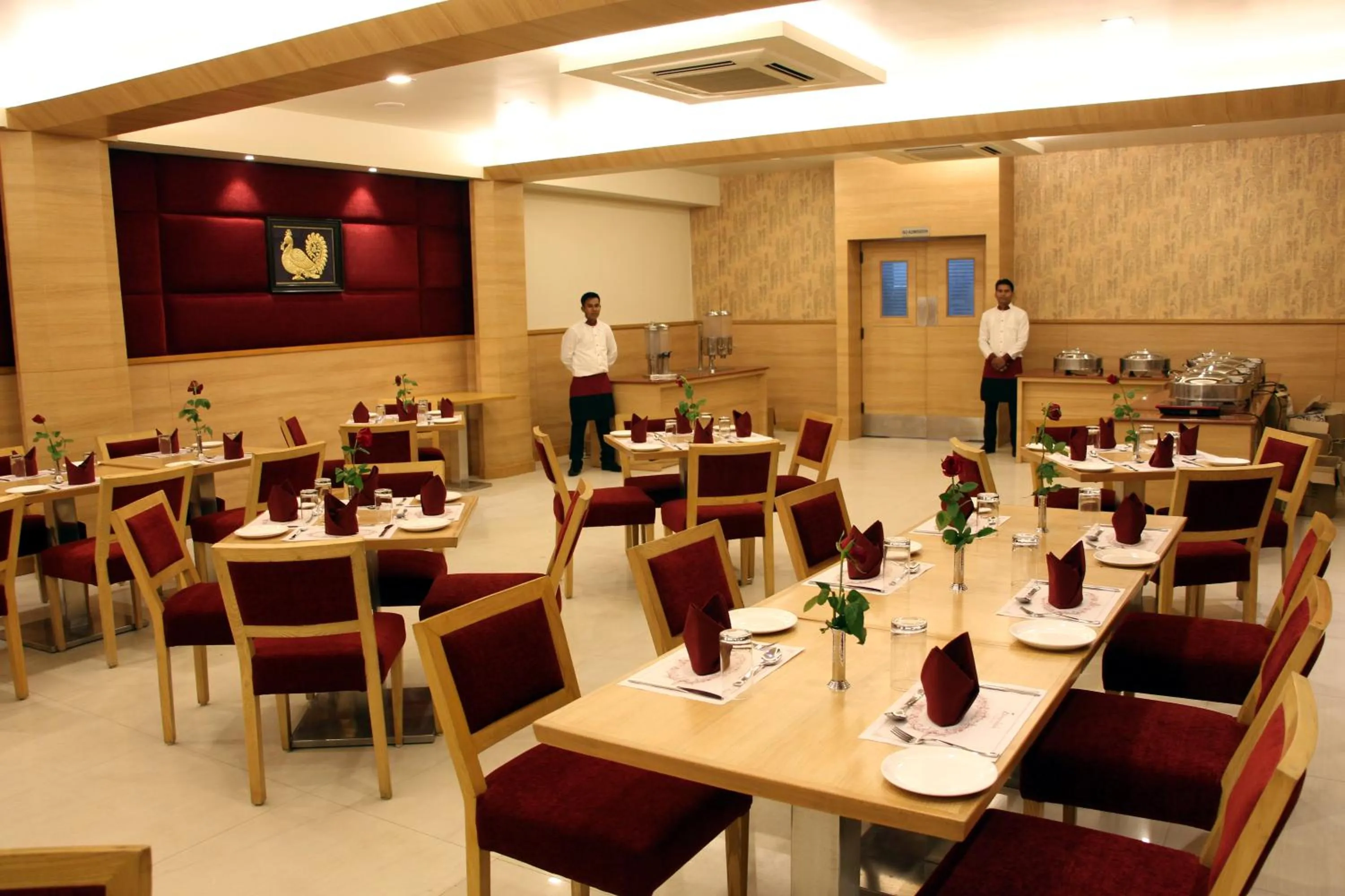 Restaurant/places to eat in Hotel Dasaprakash