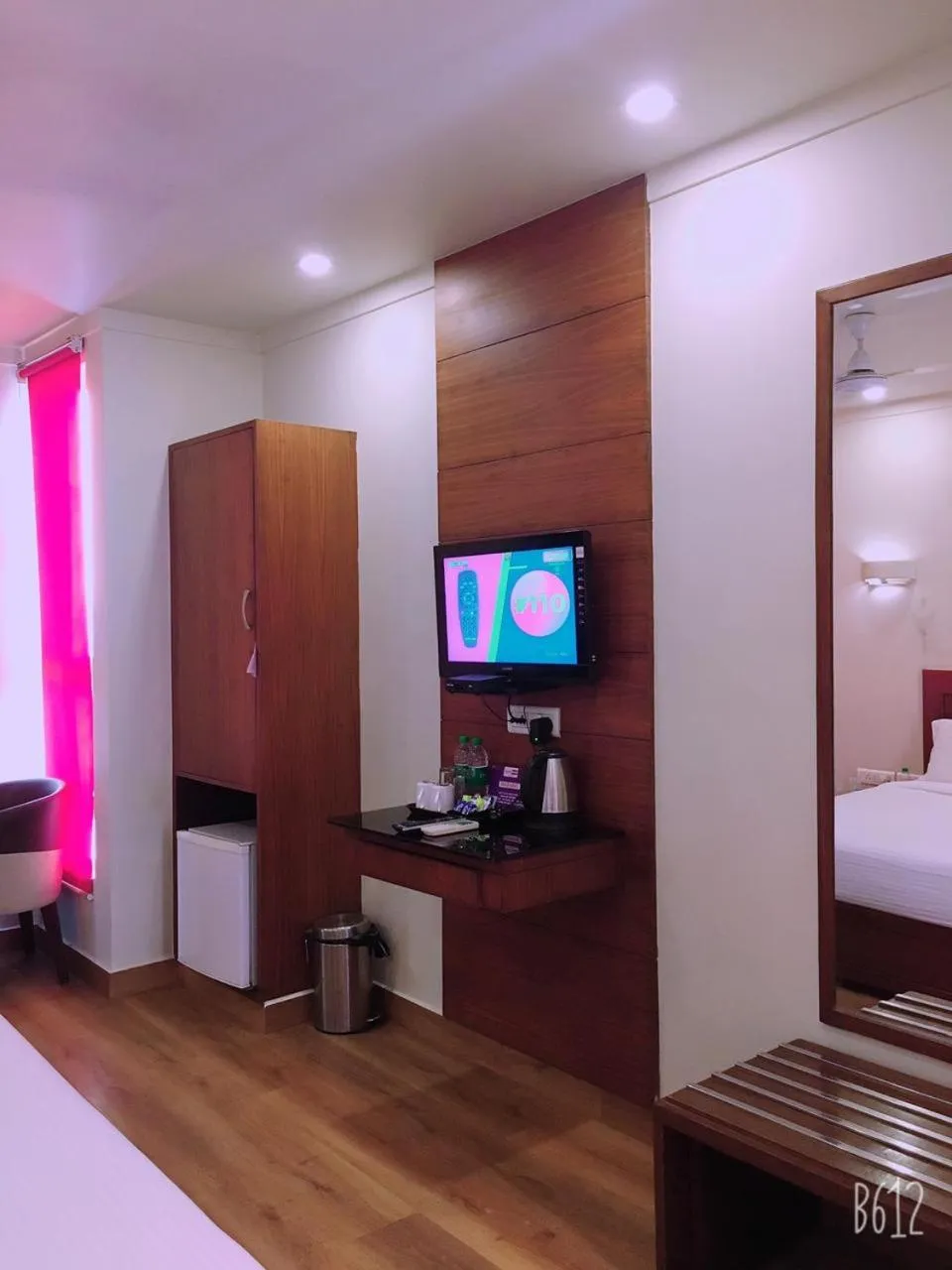 Communal lounge/ TV room, Bed in Hotel Dasaprakash