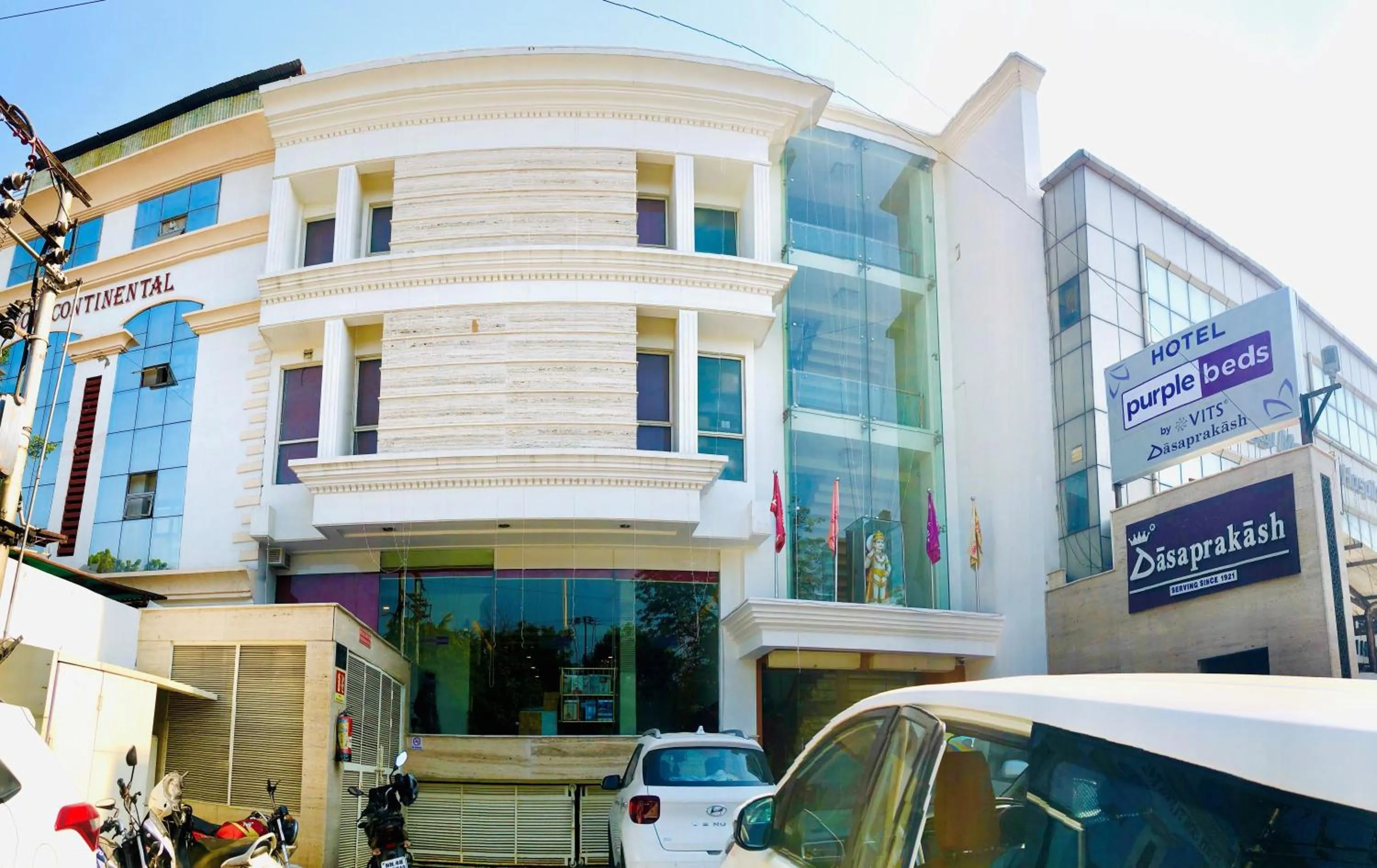 Property building in Hotel Dasaprakash