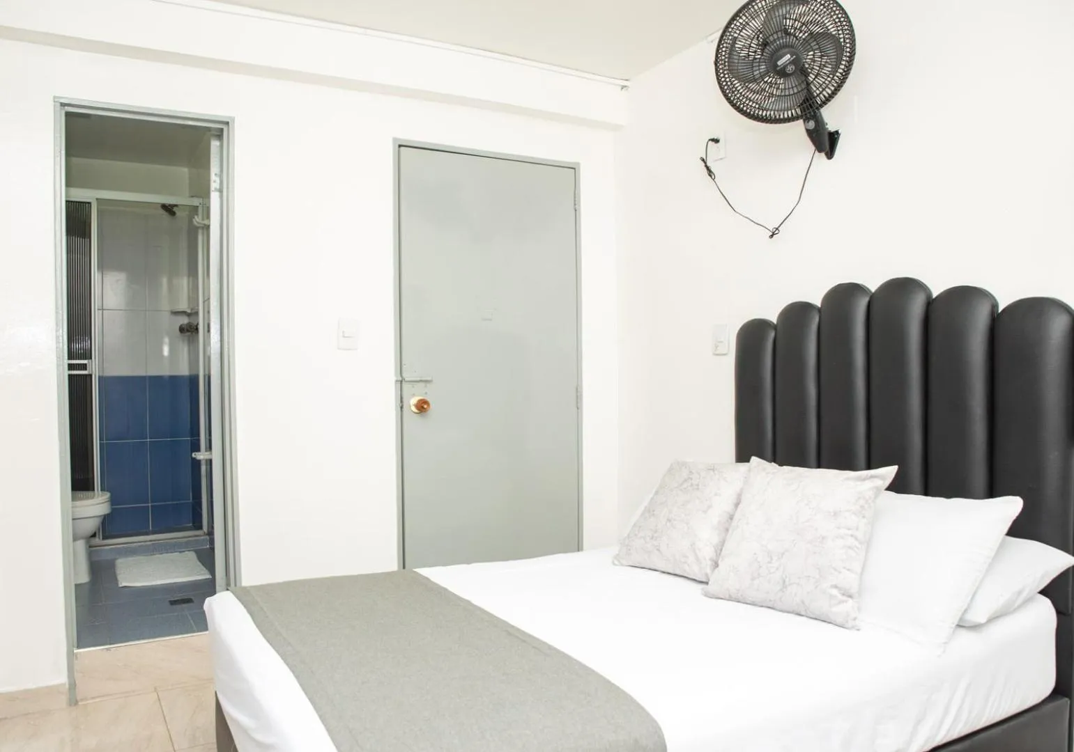 Bed in Hotel Alcazar