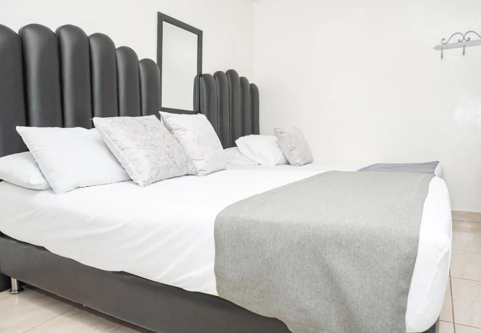 Bed in Hotel Alcazar