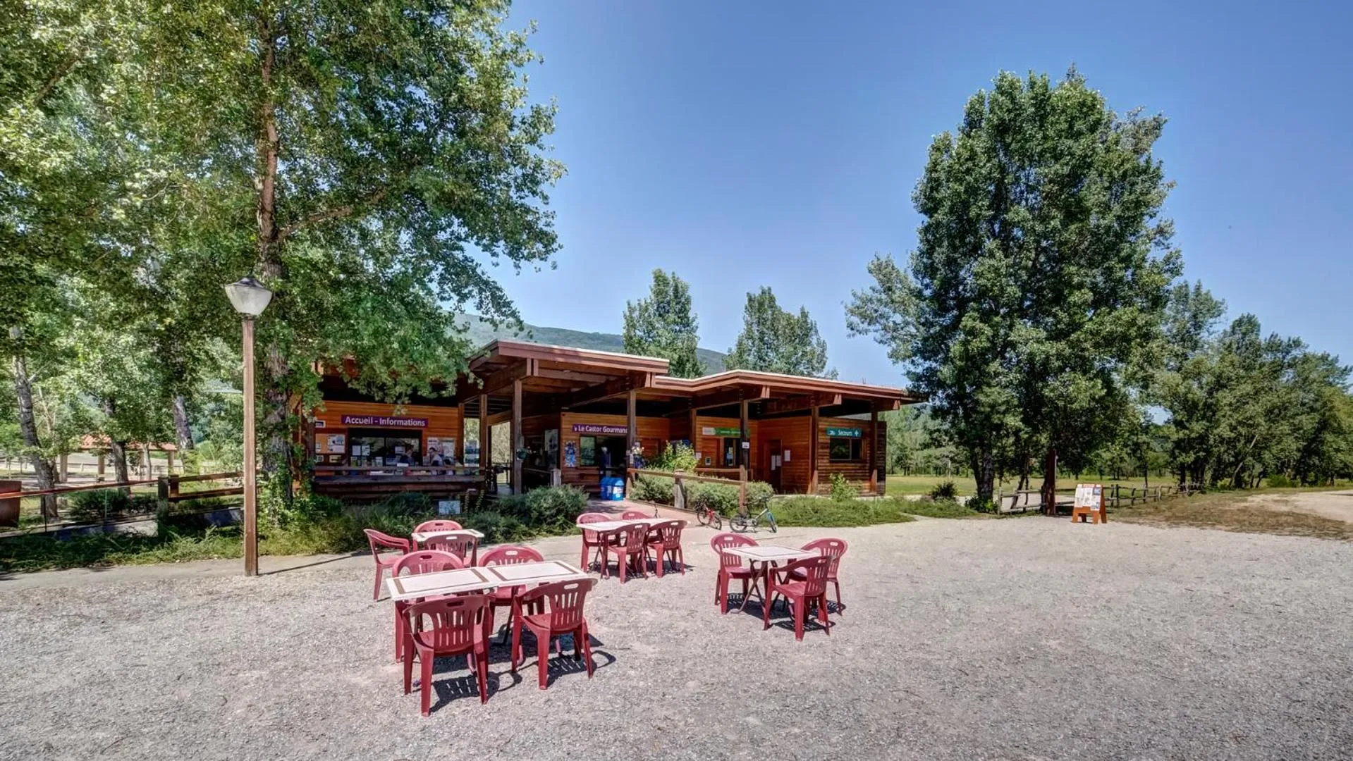 Restaurant/places to eat in Vacancéole - Le Village des Oiseaux