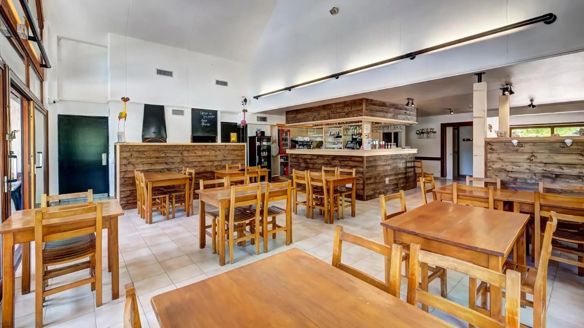 Restaurant/places to eat in Vacancéole - Le Village des Oiseaux