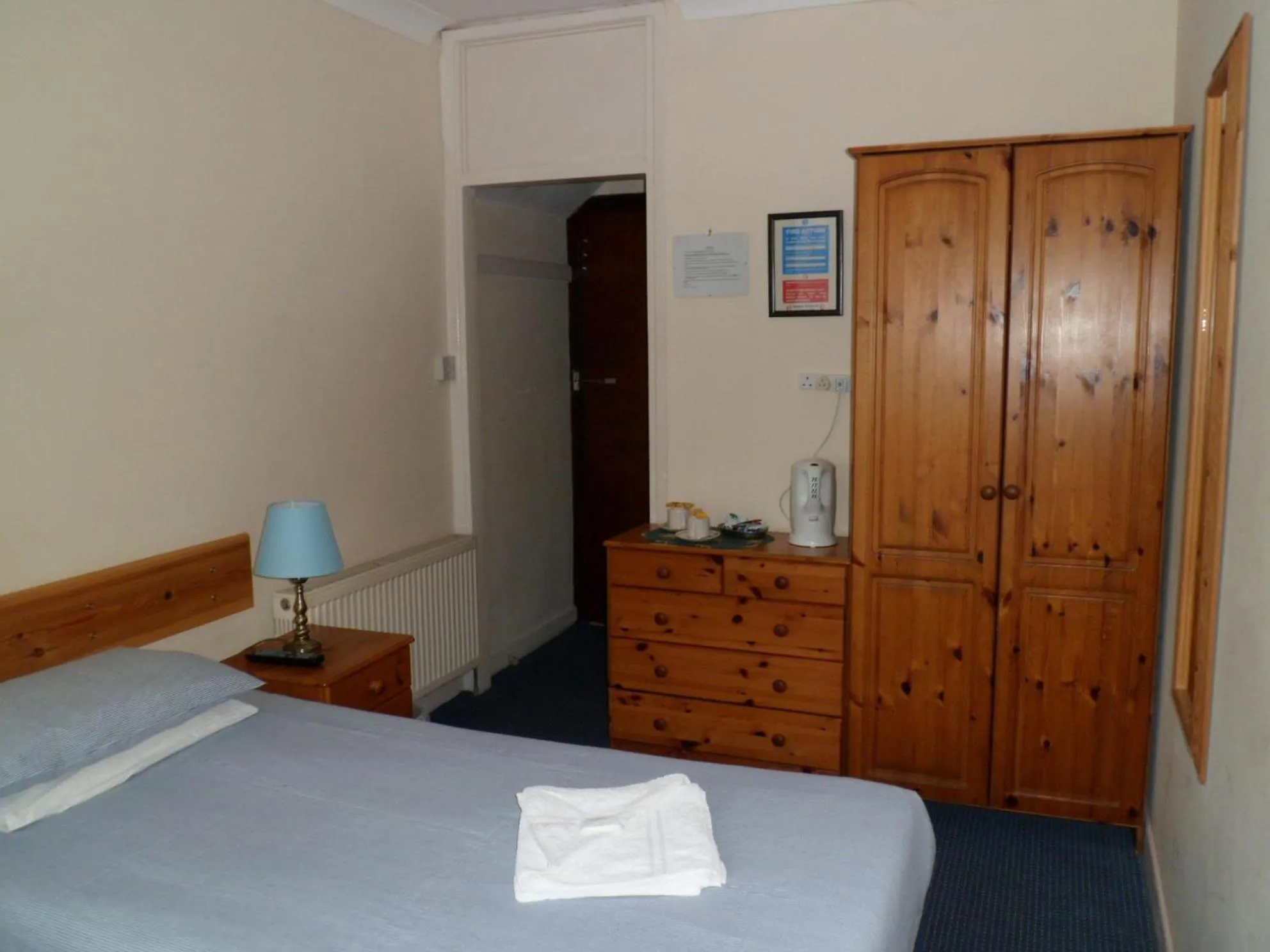 Bed in Carlton Lodge