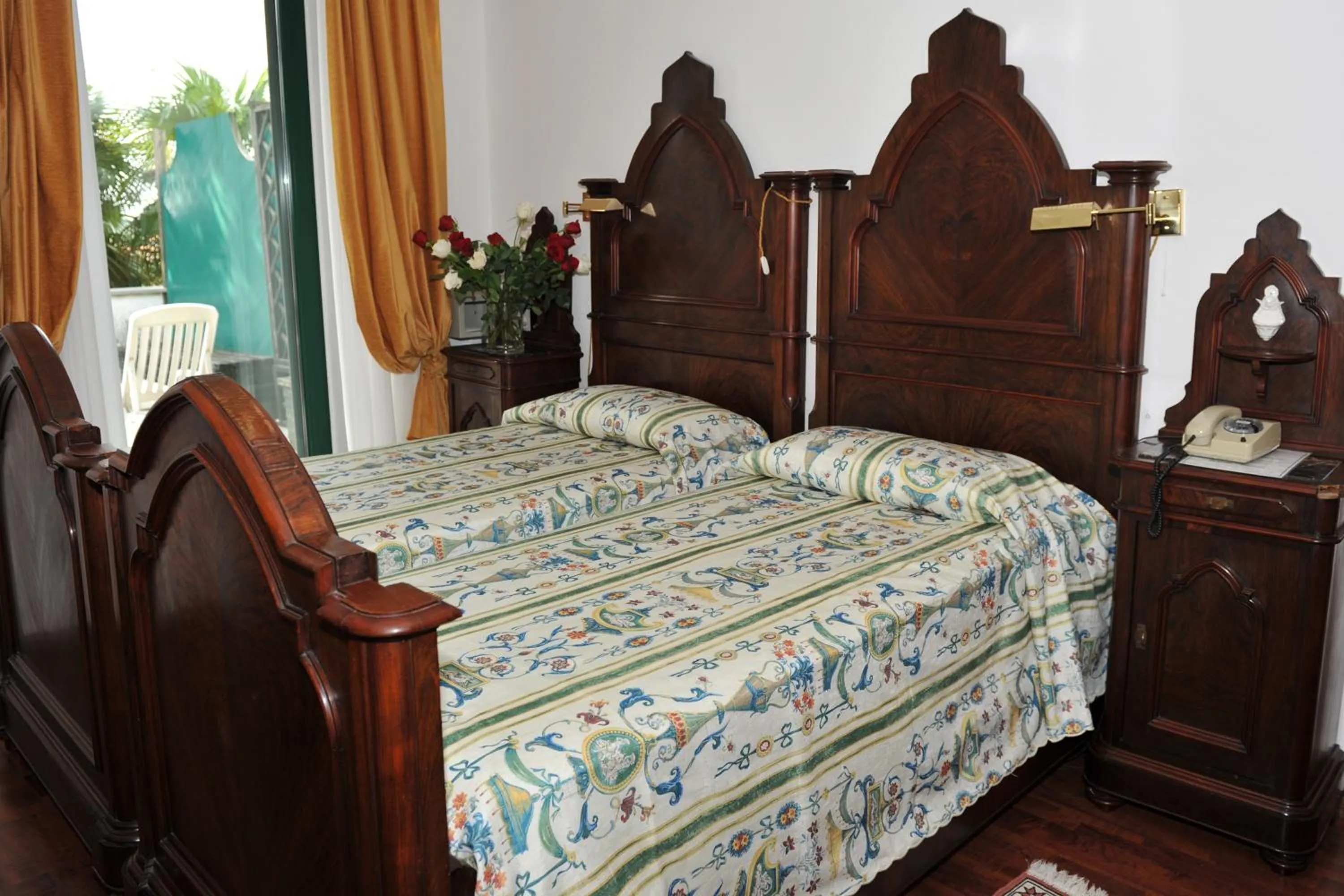Bed in Villa Felcaro - Relais, Lodge & Restaurant