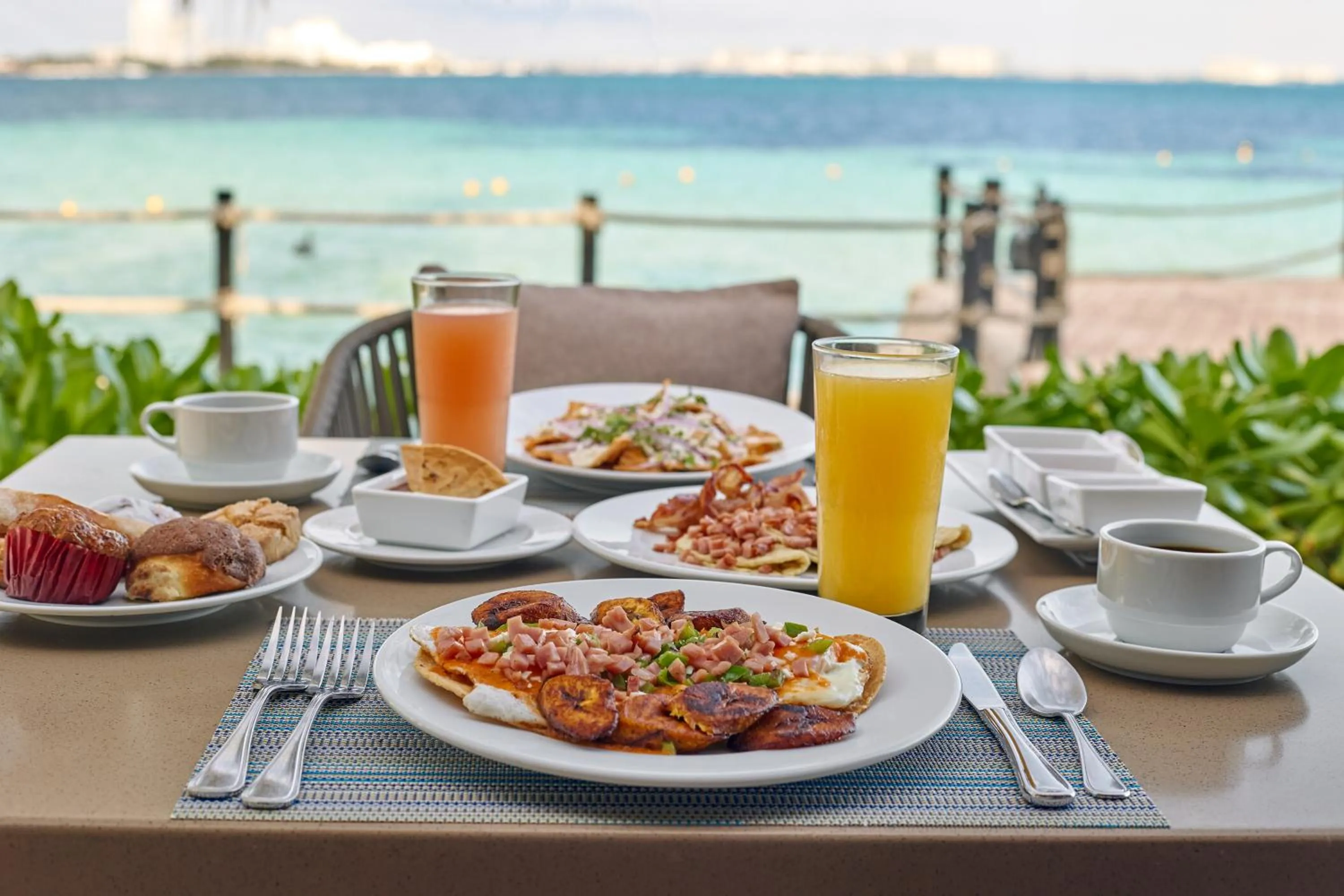 Buffet breakfast in Fiesta Americana Cancun Villas