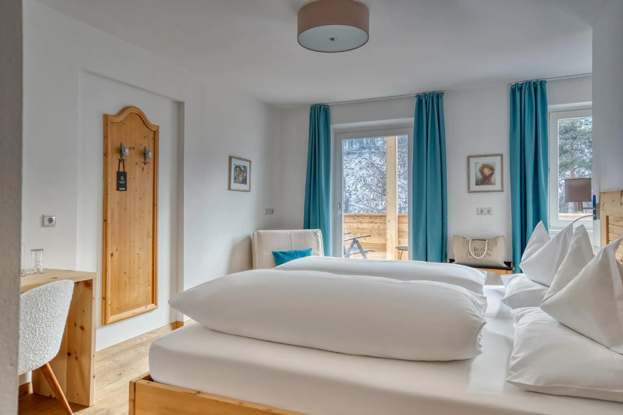 Bedroom, Bed in Hotel Berghaus Rosengarten