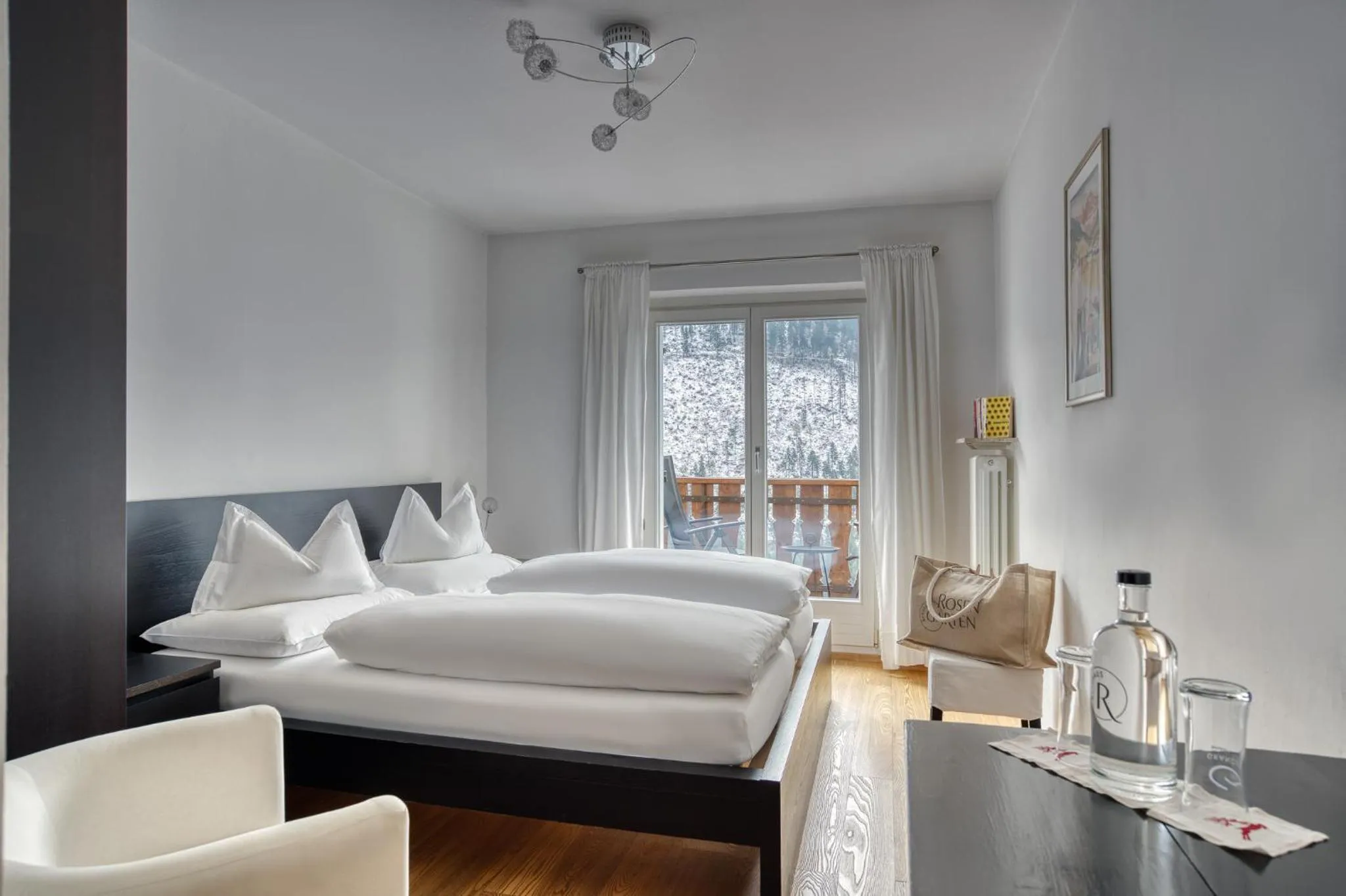 Bedroom, Bed in Hotel Berghaus Rosengarten