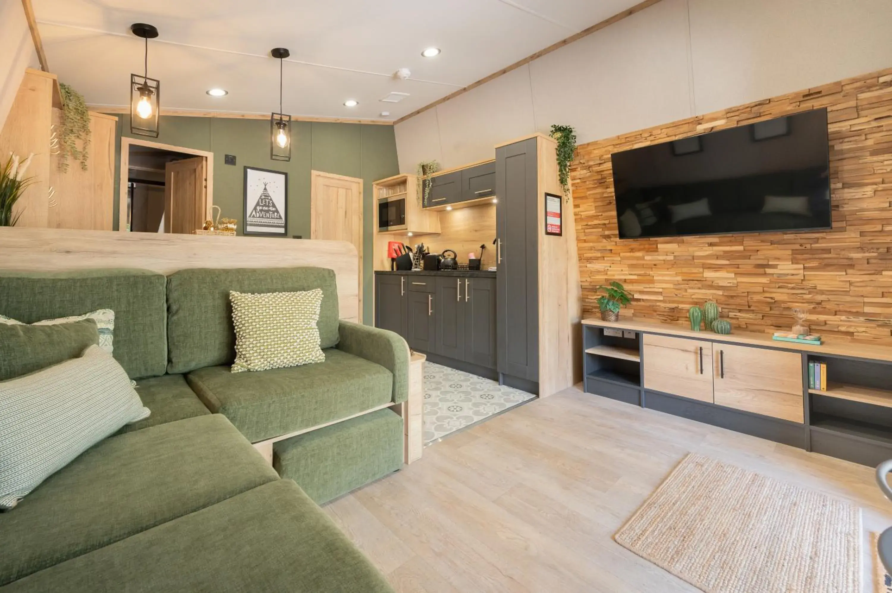 One-Bedroom Chalet in Cofton Holidays One-Bedroom Chalet in Cofton Holidays
