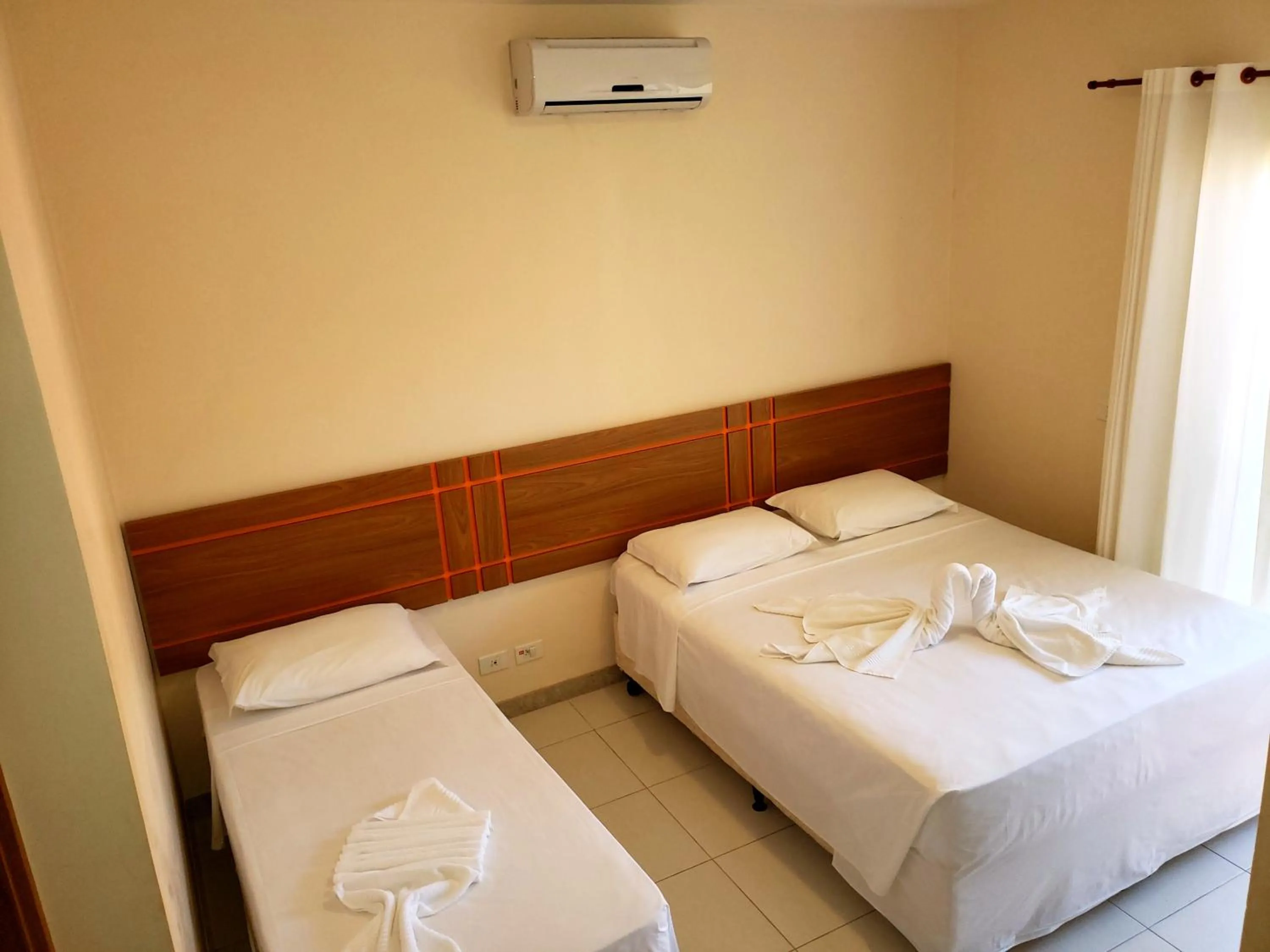 Photo of the whole room, Bed in Aquaville Apart Hotel