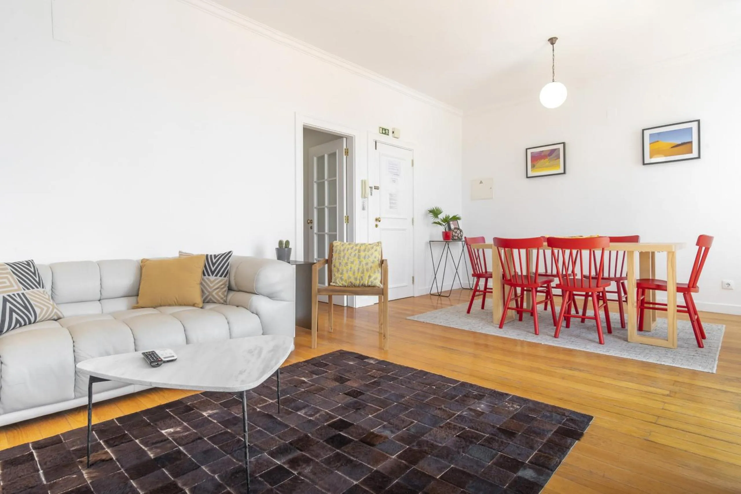 Communal lounge/ TV room in LV Premier Bica River View