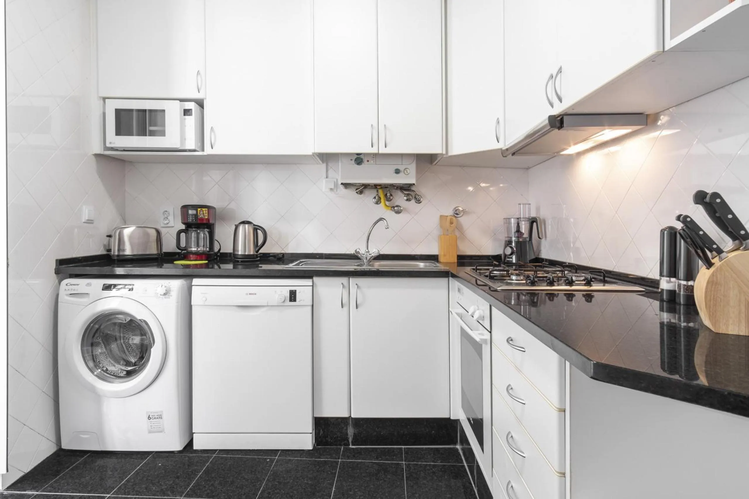 Kitchen or kitchenette in LV Premier Bica River View