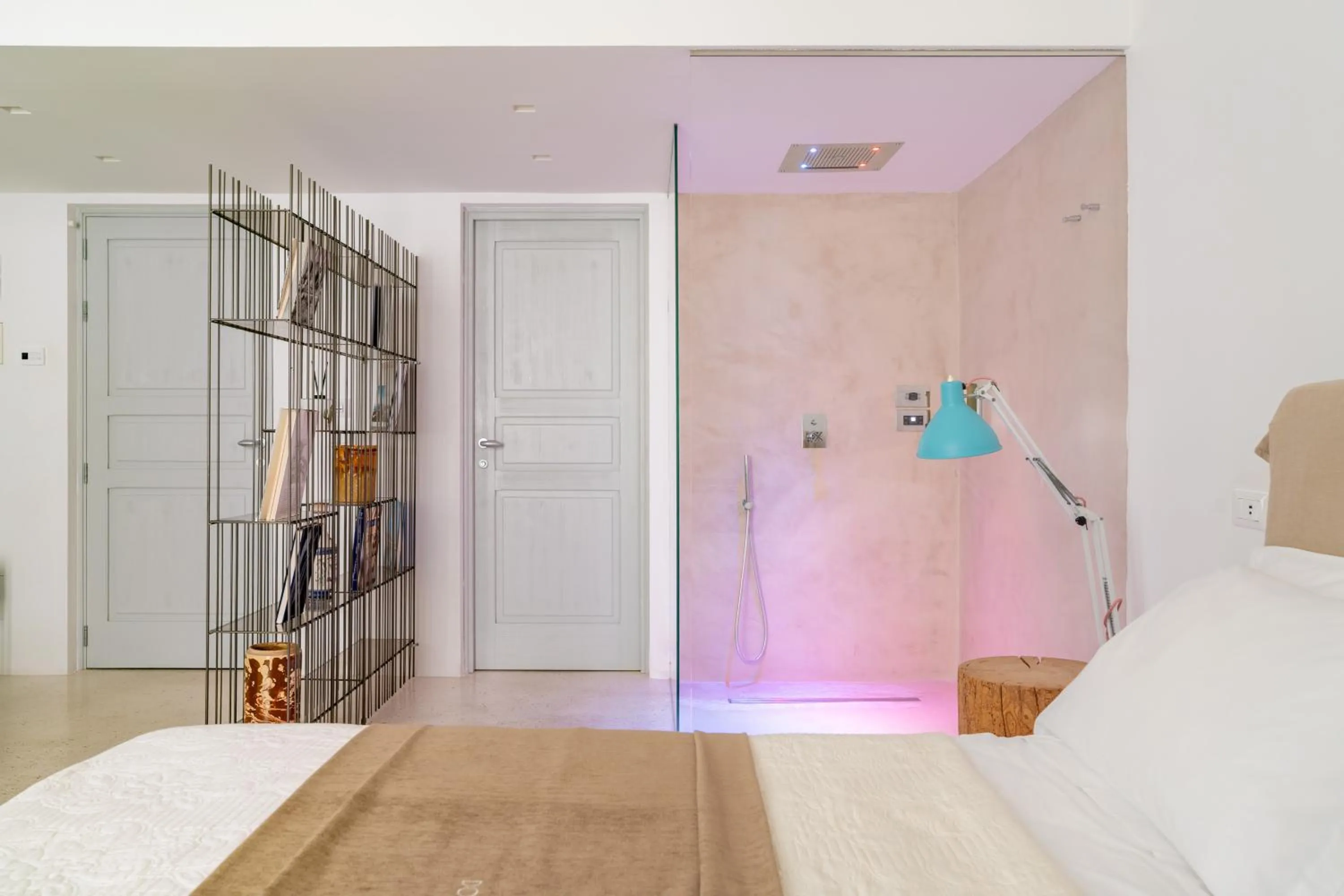 Bed in Donna Domenica Boutique Suites