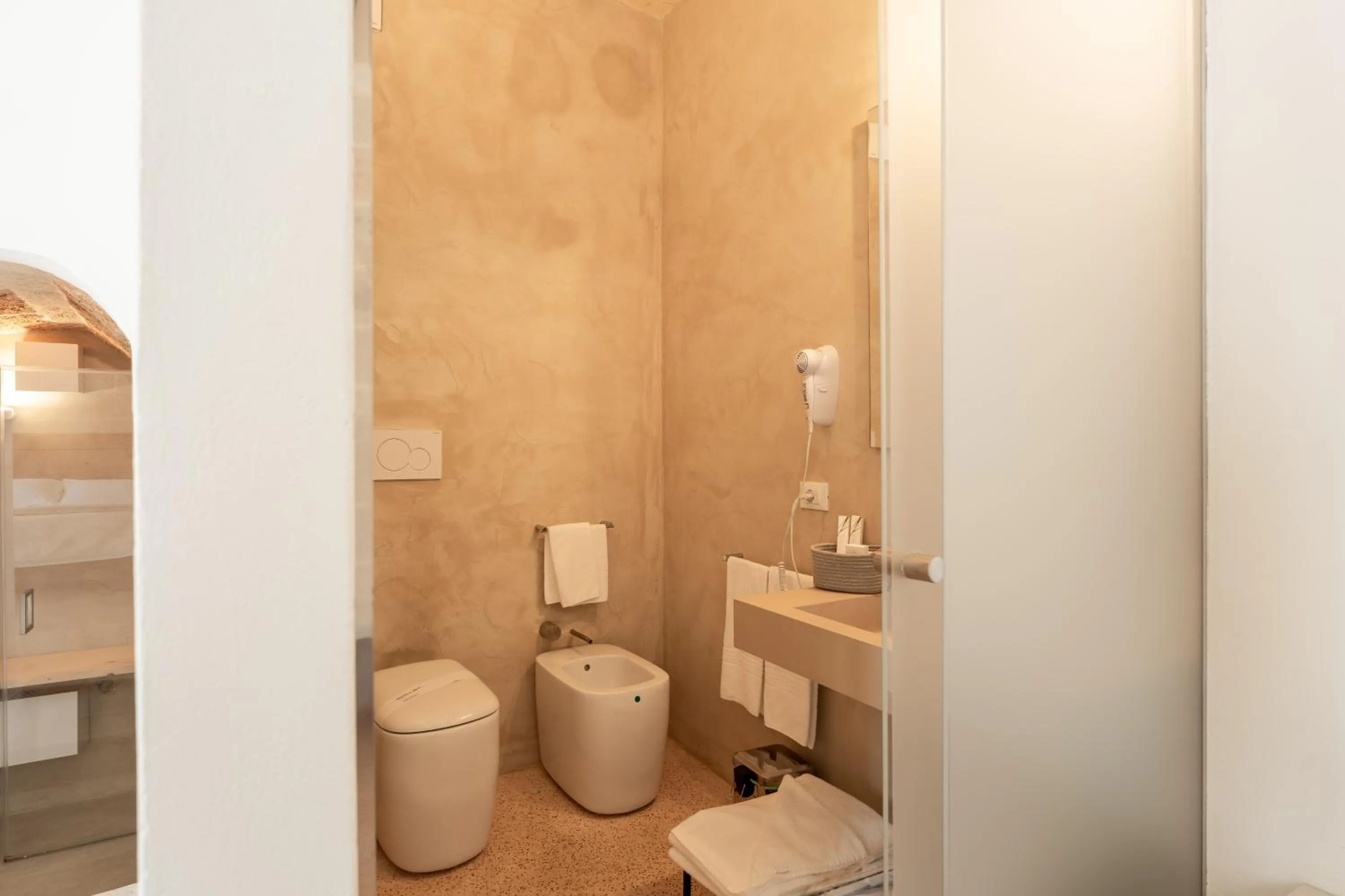 Toilet in Donna Domenica Boutique Suites