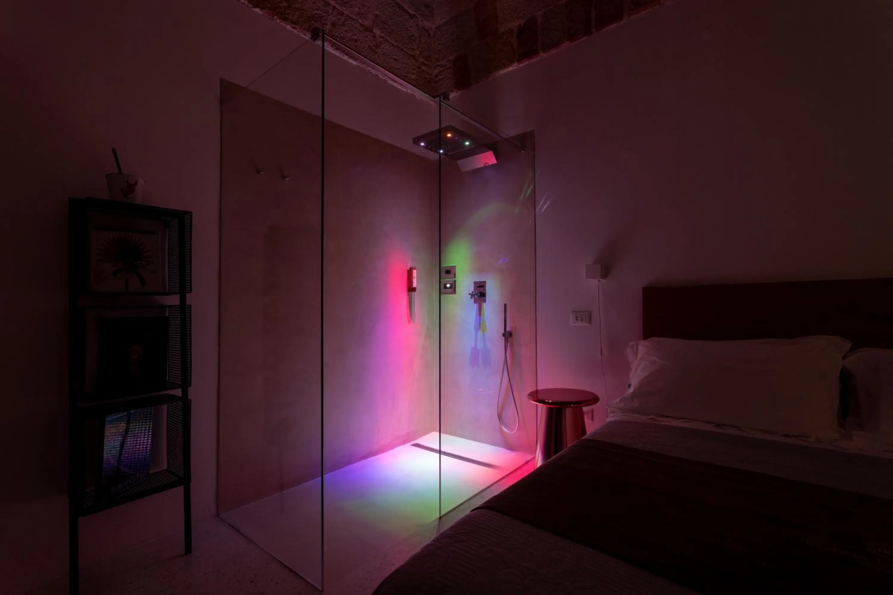 Shower in Donna Domenica Boutique Suites