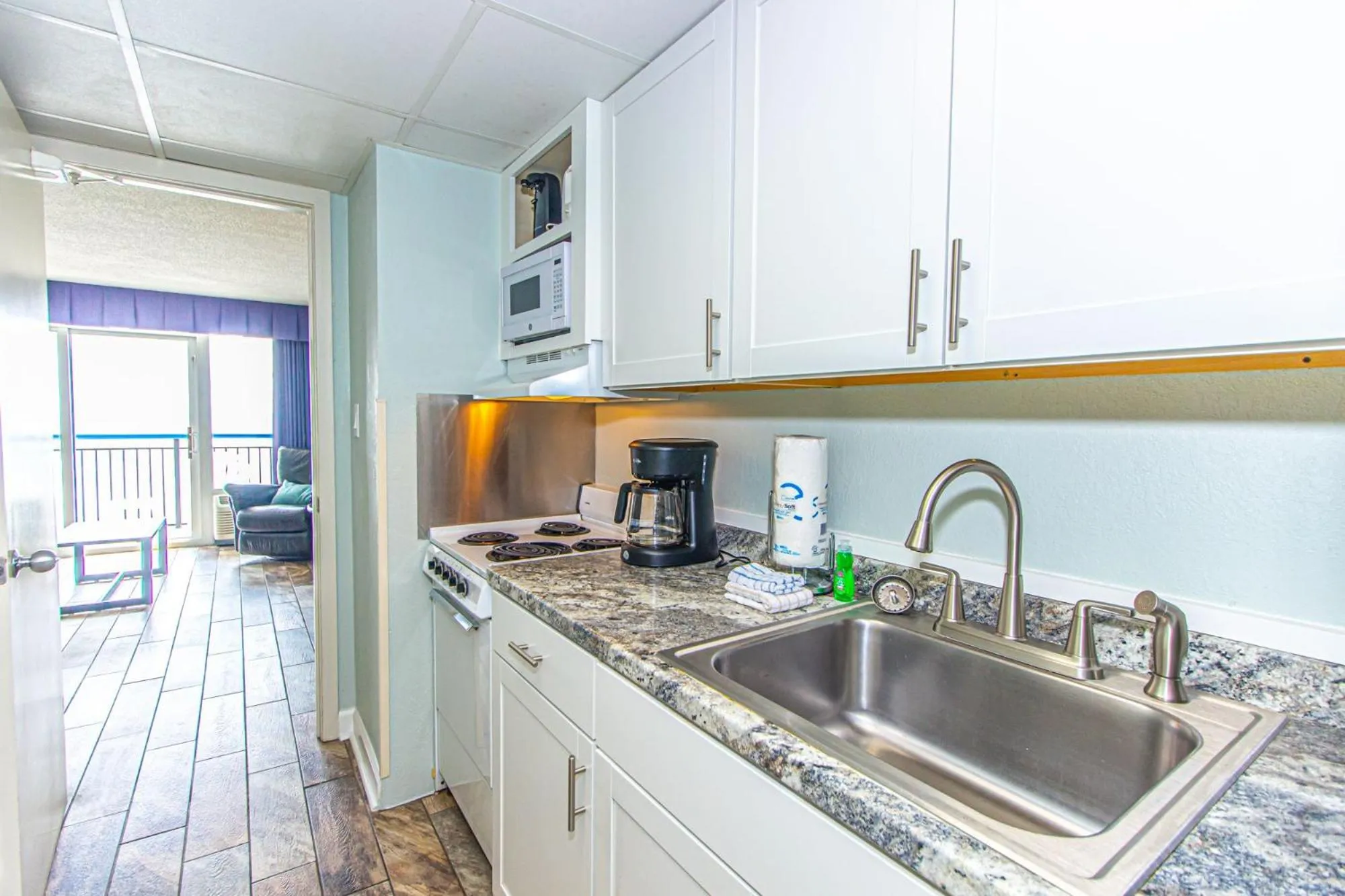 Kitchen or kitchenette in Boardwalk 1030