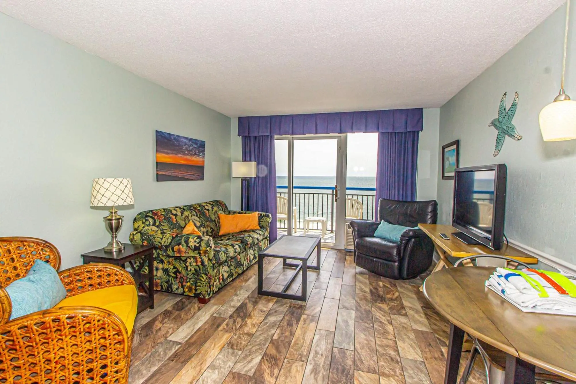 TV and multimedia in Boardwalk 1030