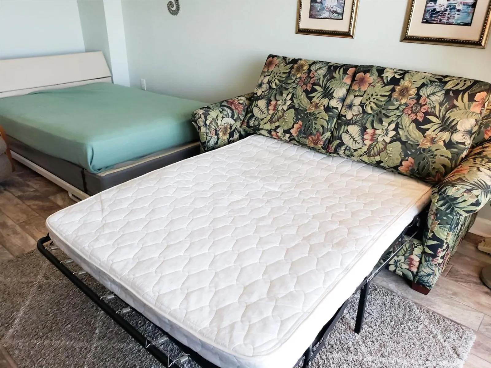 Bed in Boardwalk 1030