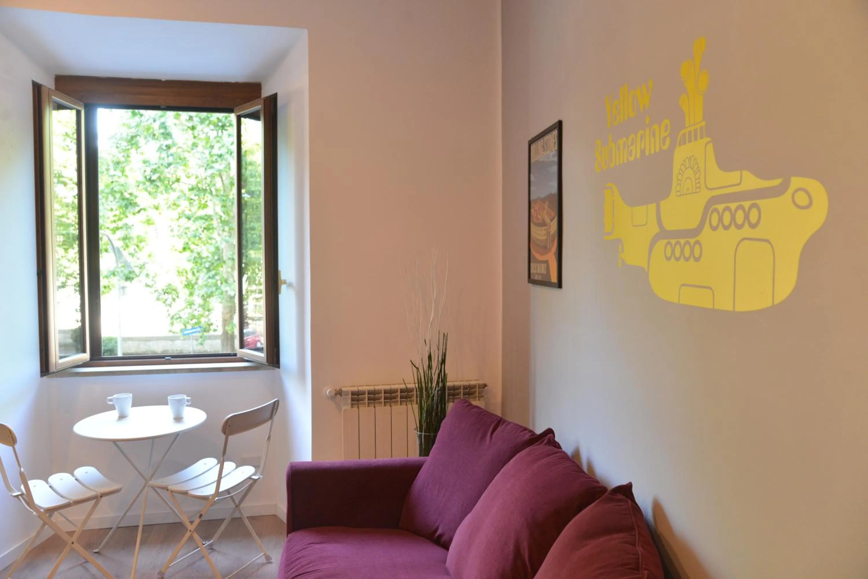 Kitchen or kitchenette in All You Need is Rome Guesthouse