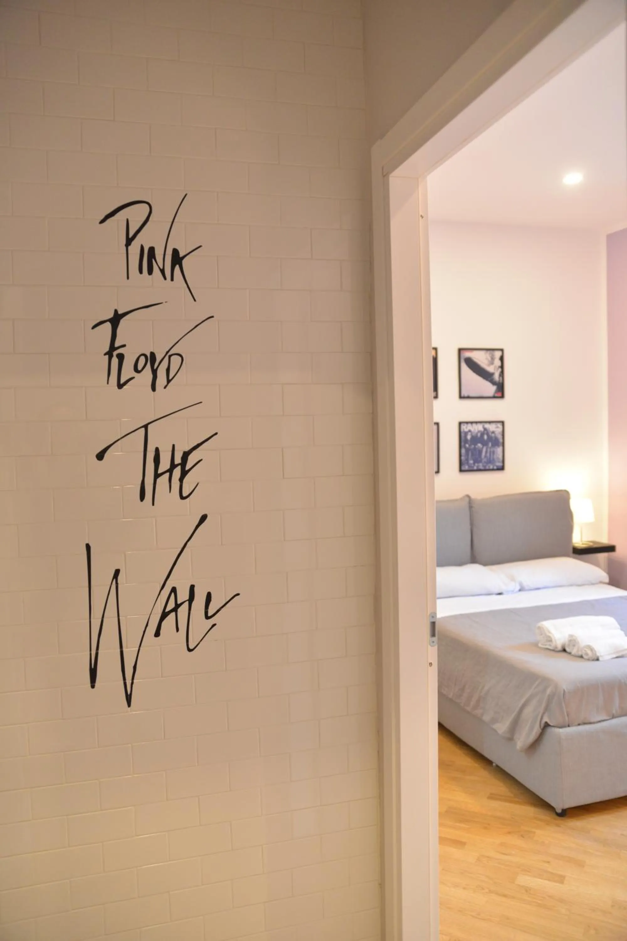 Bed in All You Need is Rome Guesthouse