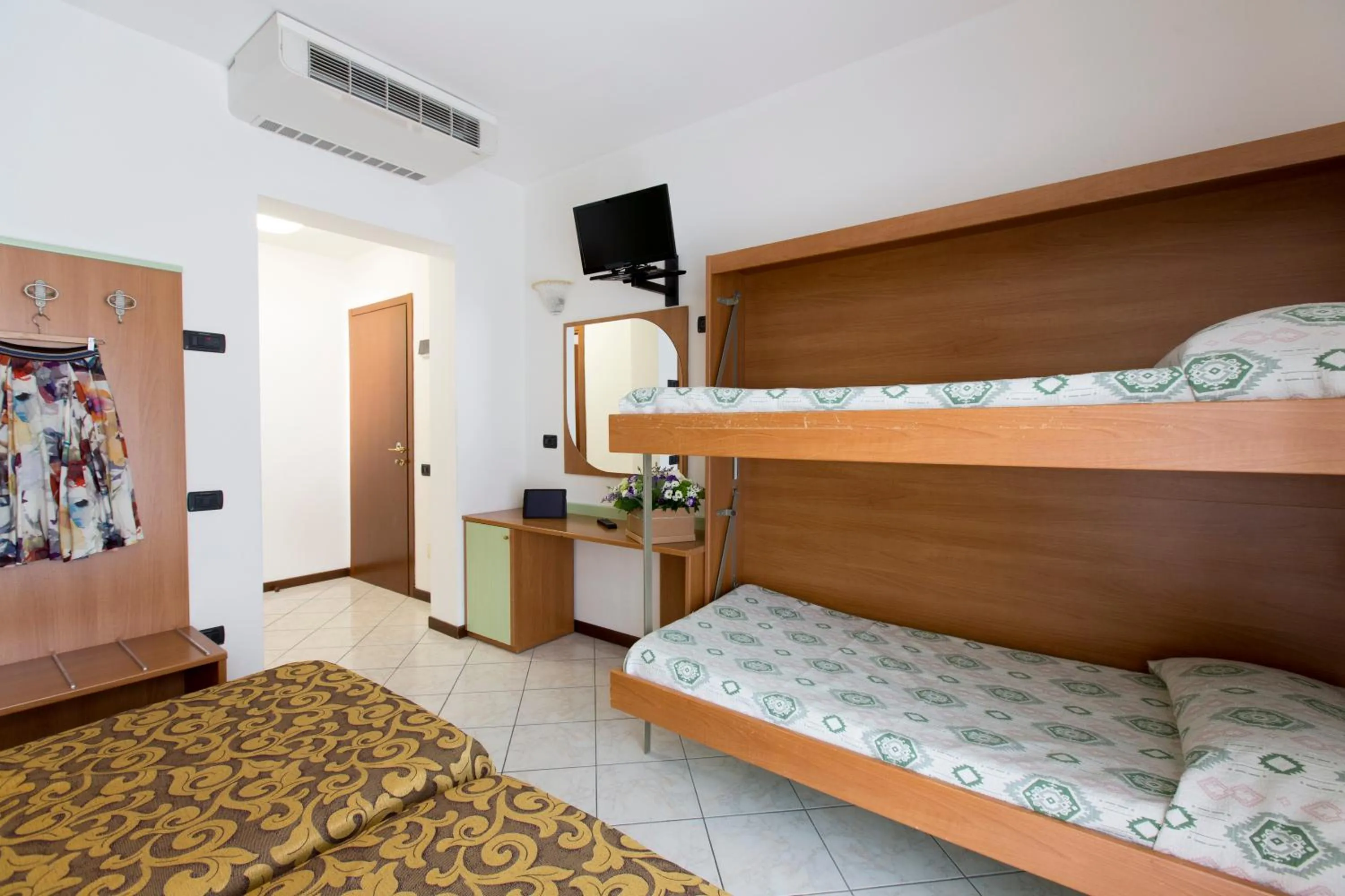 bunk bed, Bed in Hotel Kennedy