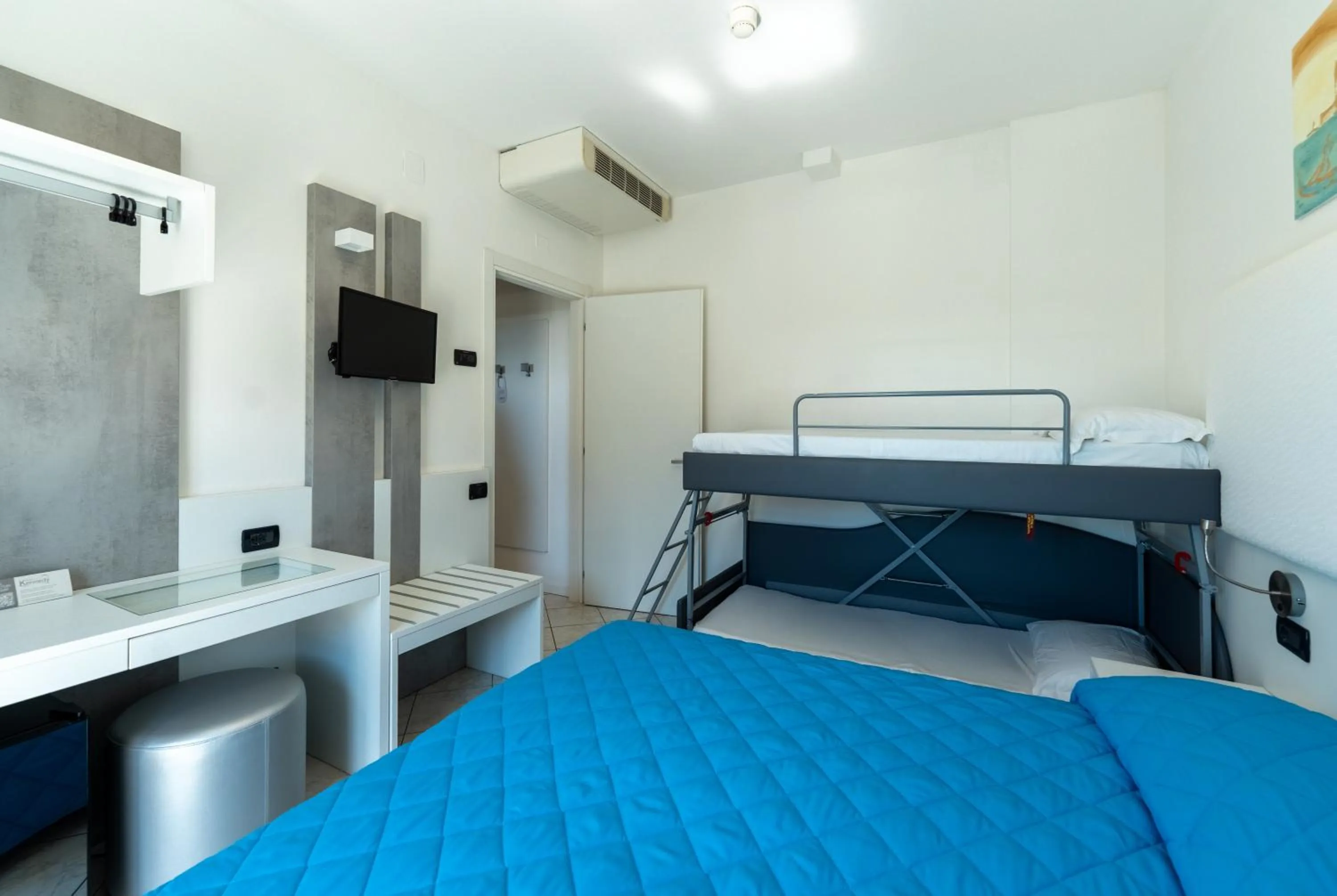 Bedroom, Bed in Hotel Kennedy