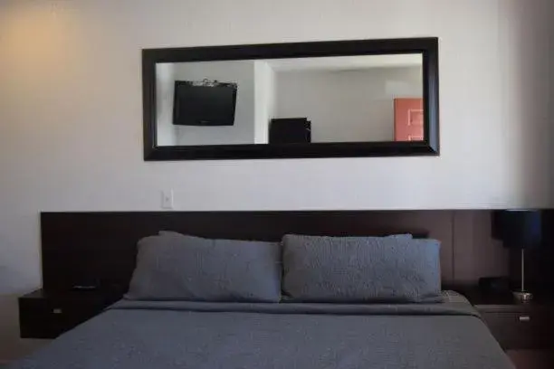 Bed in Stone Mountain Lodge Bed in Stone Mountain Lodge